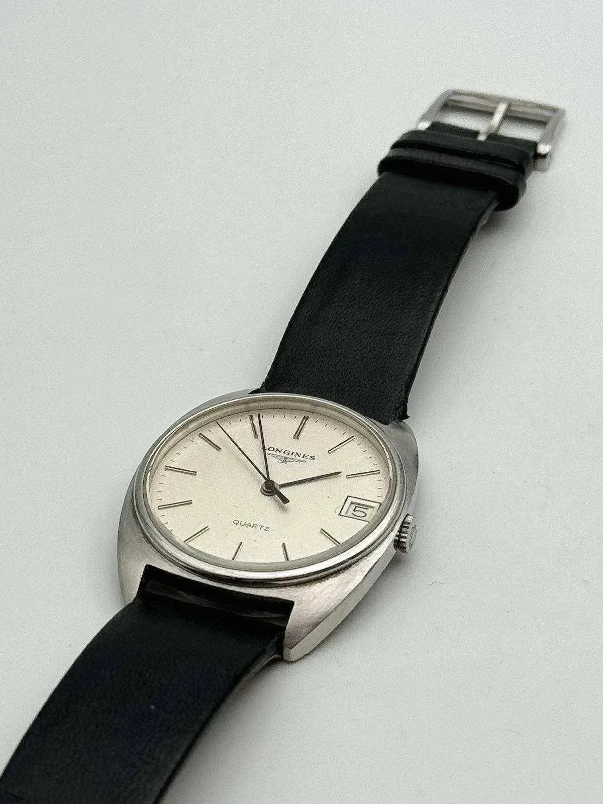 Longines - Silver Linen Dial - 1978 - Atelier Victor - Vintage Shop