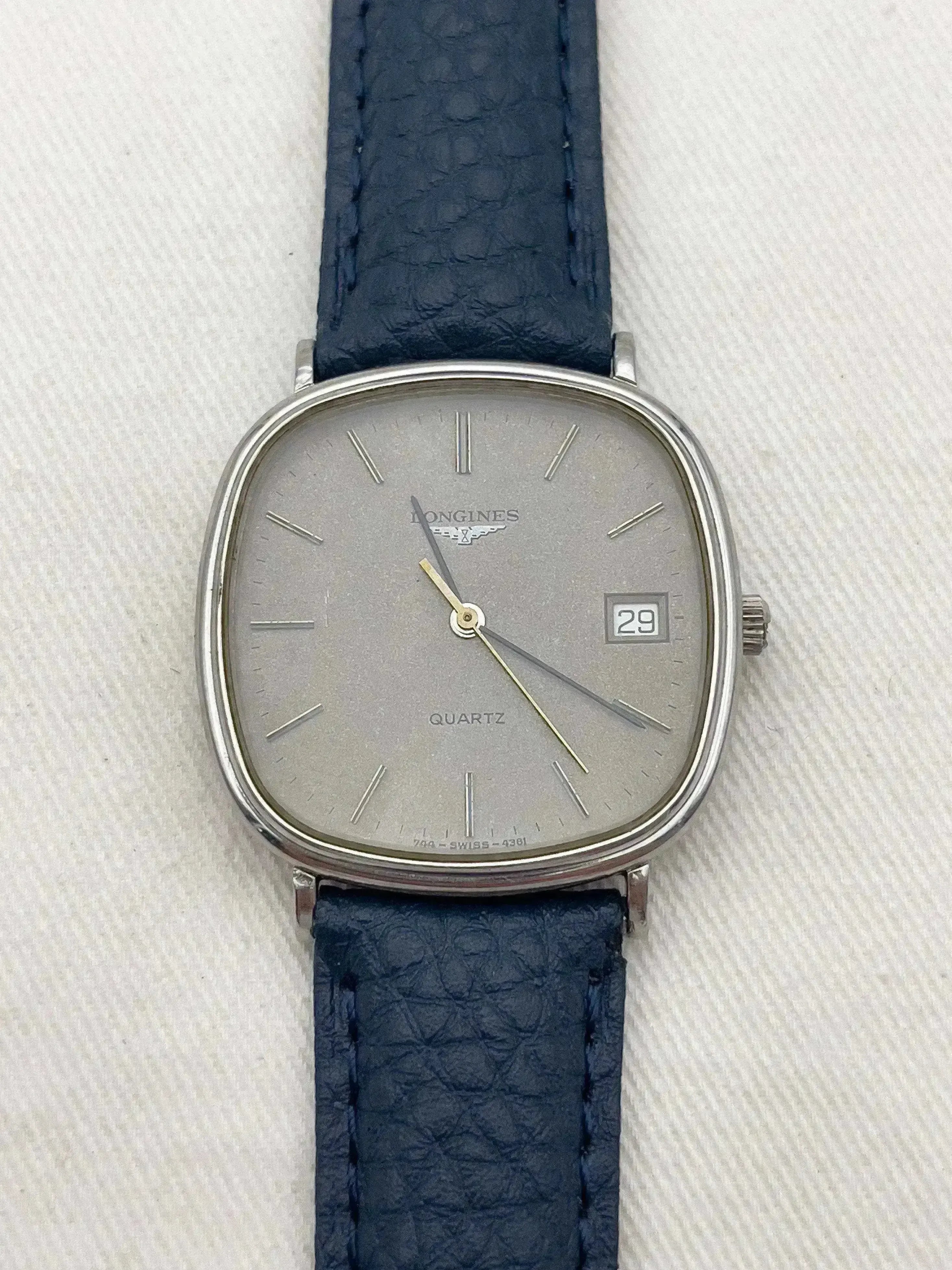 Longines - Square Grey - 1979 - Atelier Victor