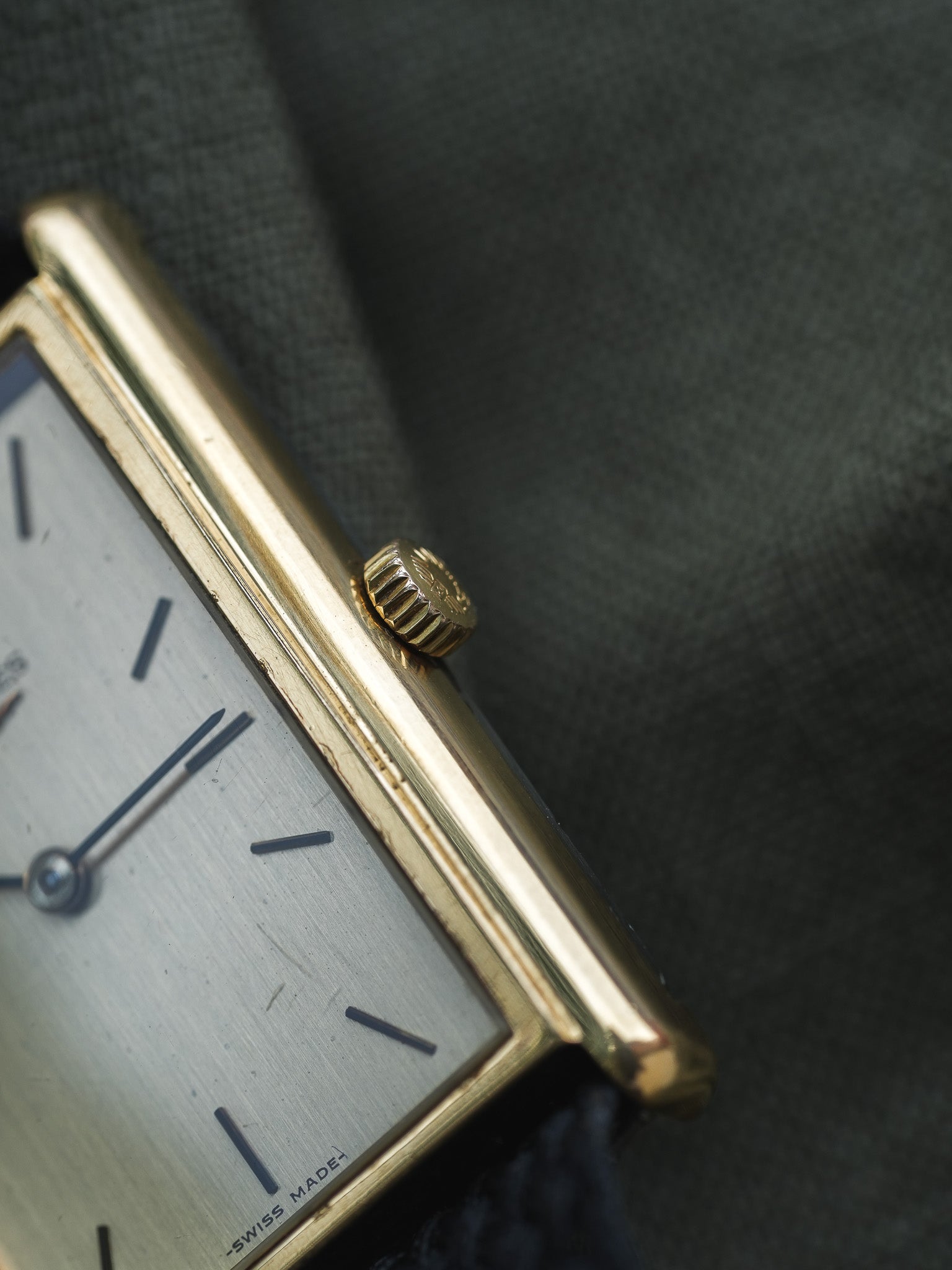 Longines - Tank XL Plaqué or - 1980s - Atelier Victor - Vintage Shop