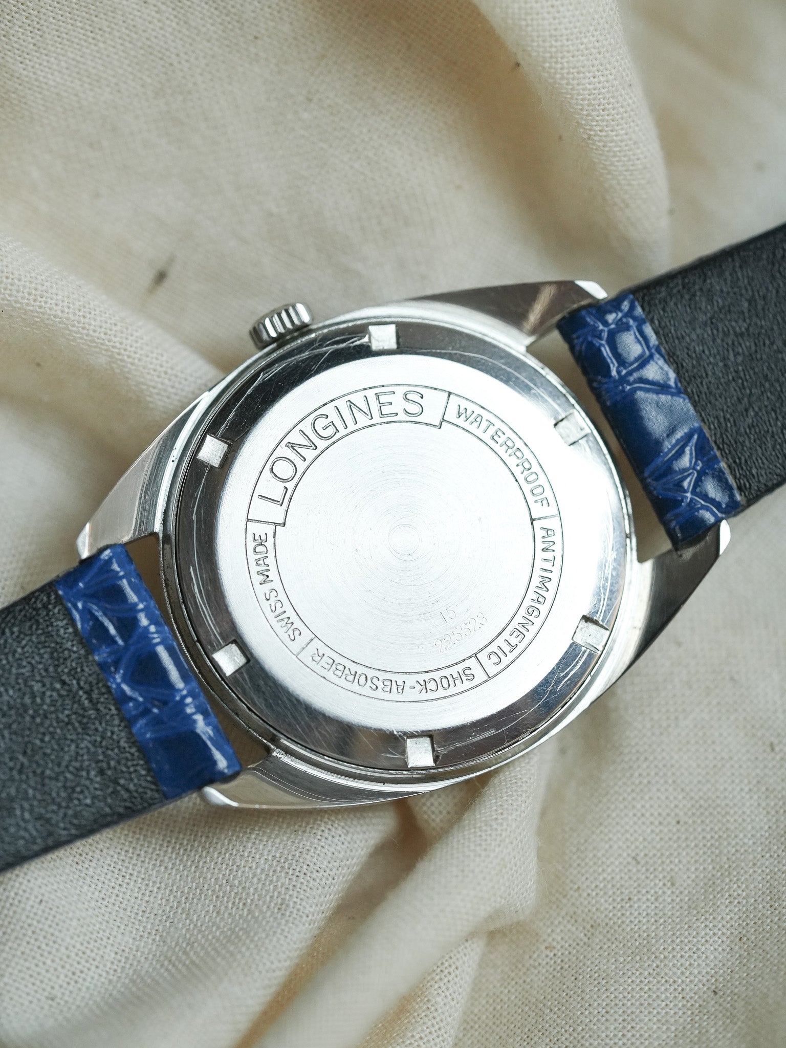 Longines - Tonneau Acier Bleu - Boite & Papier - 1980s - Atelier Victor - Vintage Shop