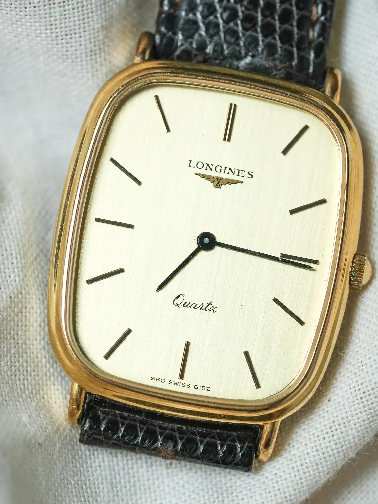 Longines - Tonneau Allongé plaqué Or index onyx - 1980s - Atelier Victor