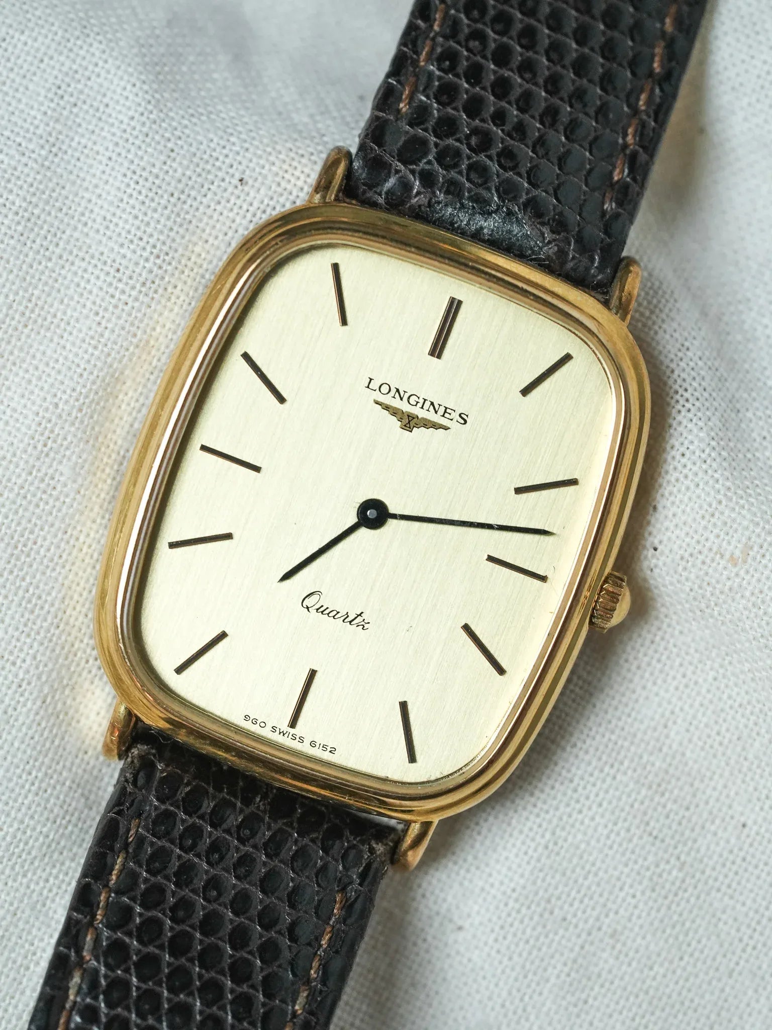 Longines - Tonneau Allongé plaqué Or index onyx - 1980s - Atelier Victor
