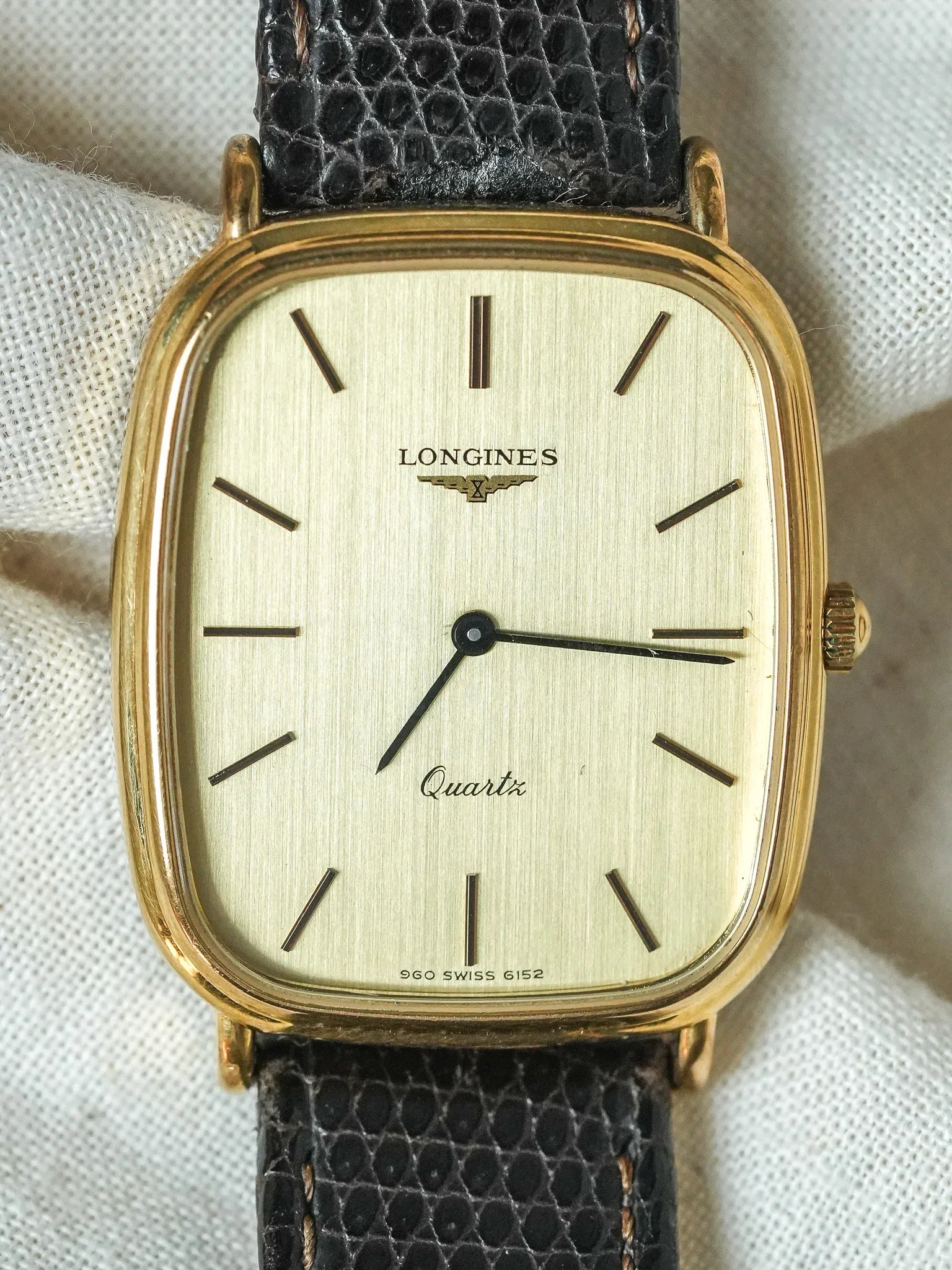 Longines - Tonneau Allongé plaqué Or index onyx - 1980s - Atelier Victor