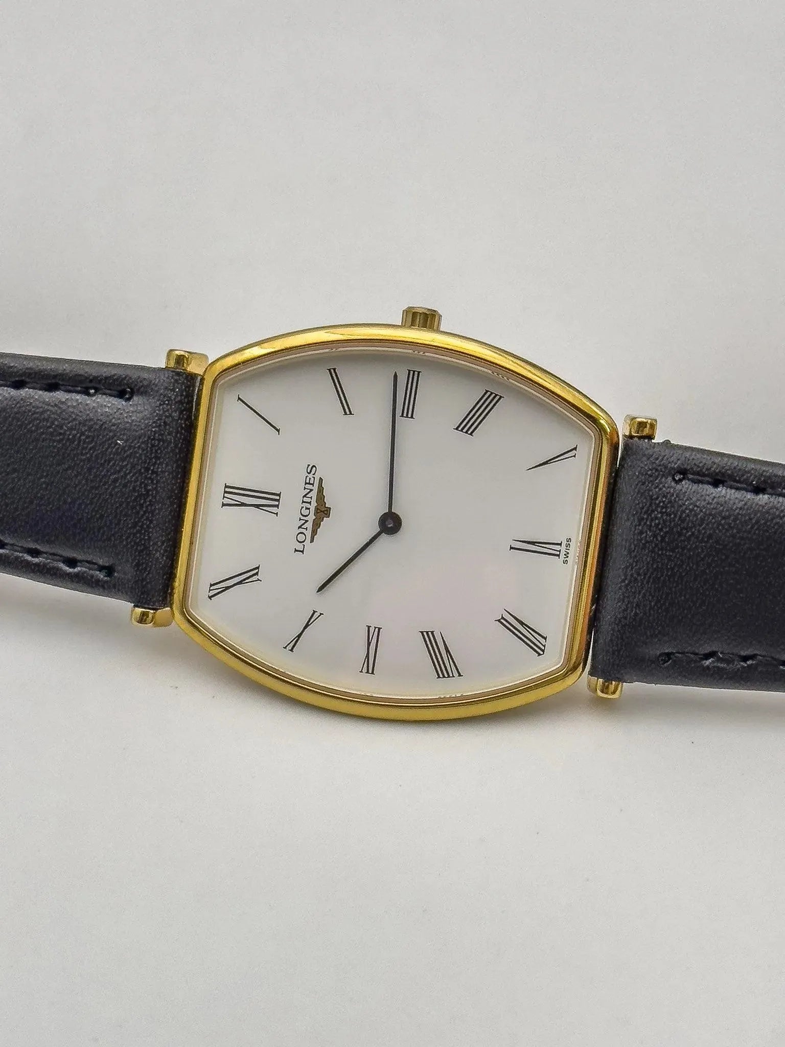 Longines - Tonneau La Grande Classique White Dial - 1990s - Atelier Victor Paris - Vintage Watch Shop Dubai