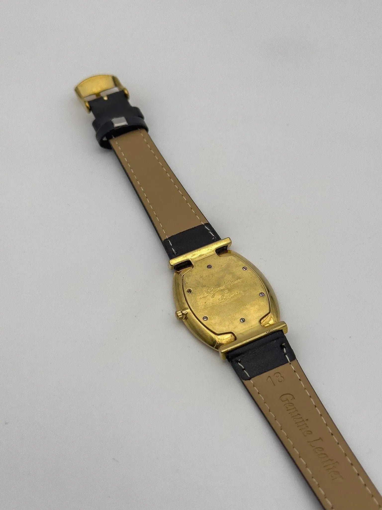 Longines - Tonneau La Grande Classique White Dial - 1990s - Atelier Victor Paris - Vintage Watch Shop Dubai