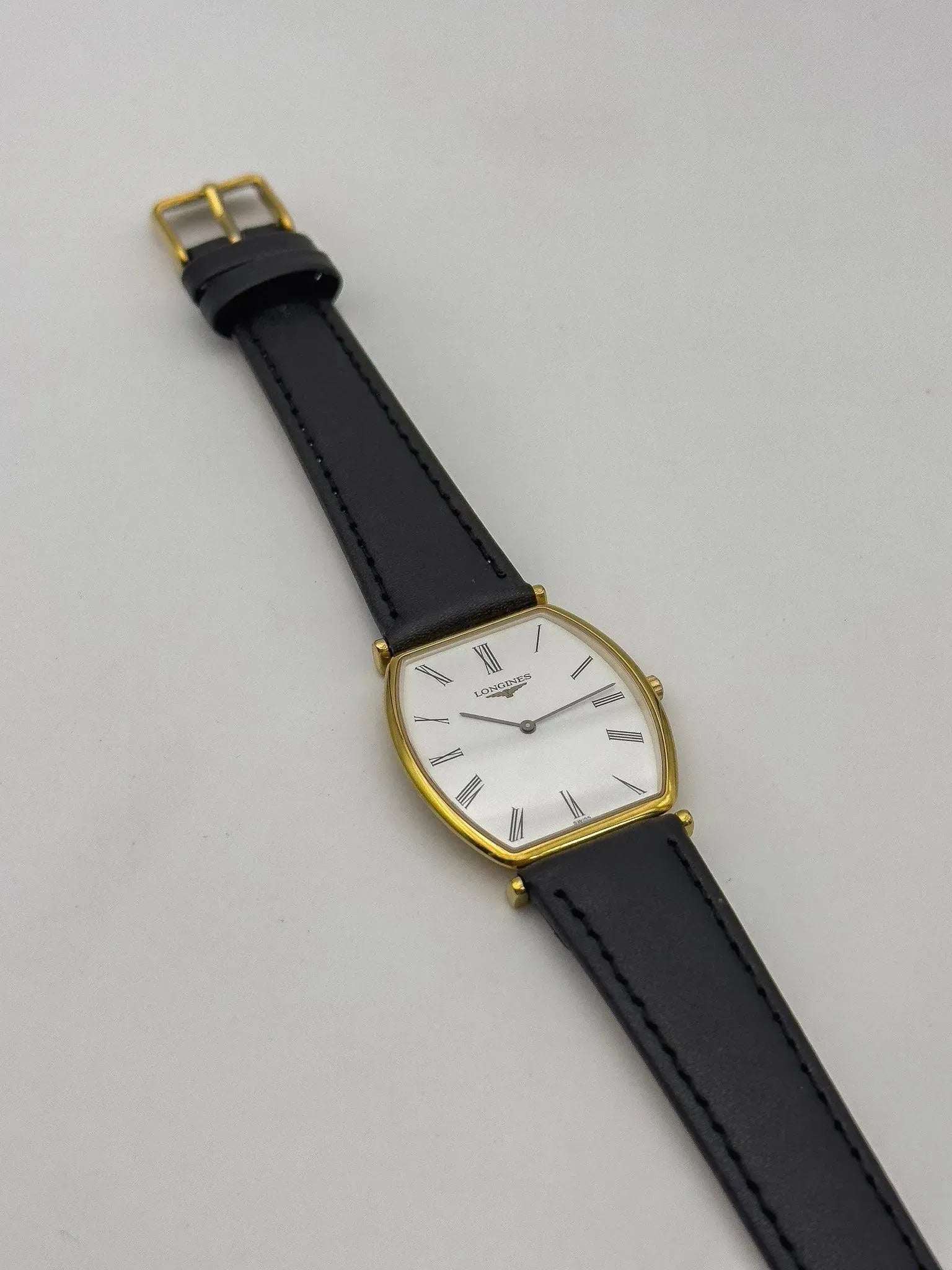 Longines - Tonneau La Grande Classique White Dial - 1990s - Atelier Victor - Vintage Shop