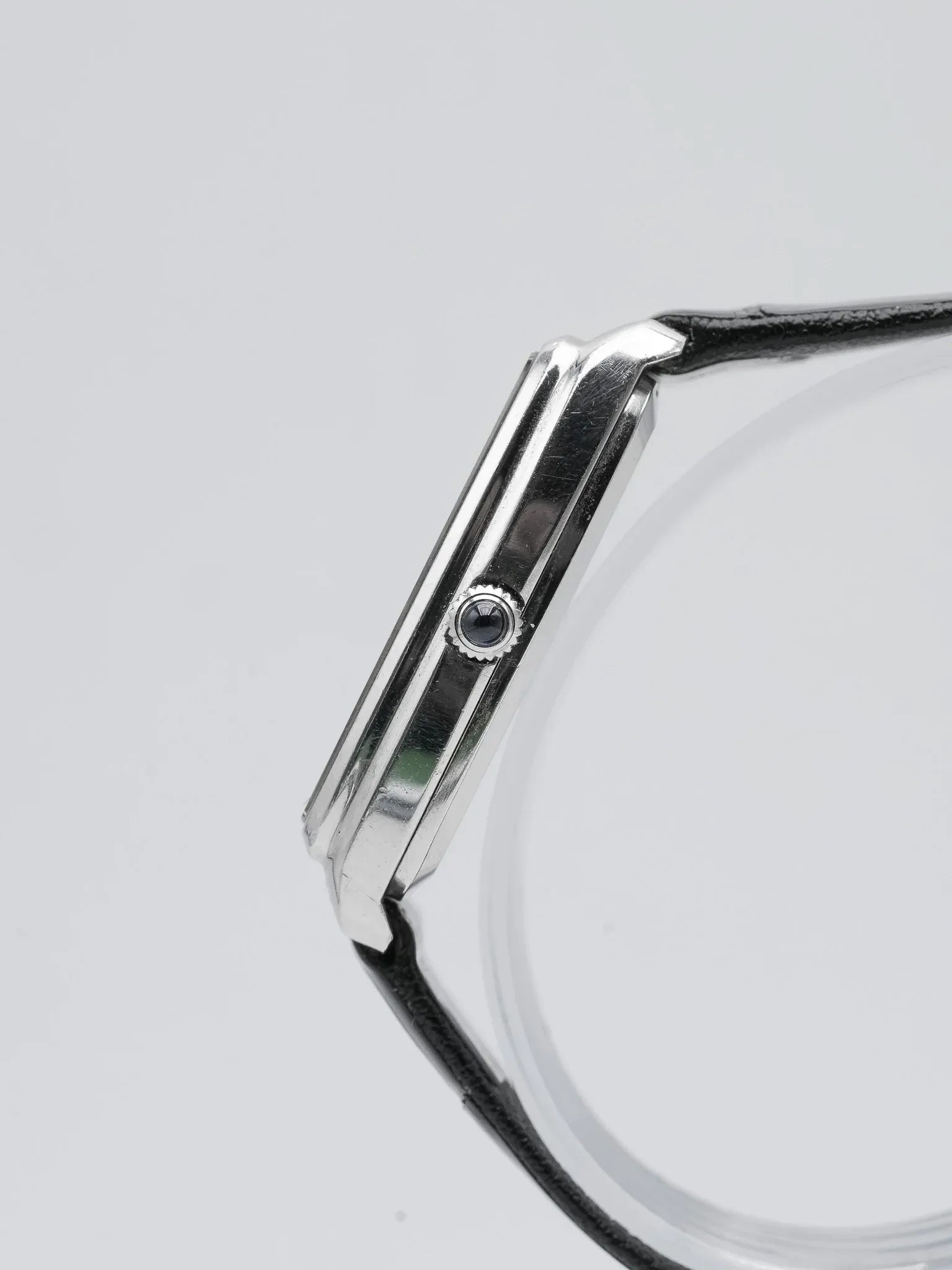 Longines - Tonneau Lin Acier - 1980s - Atelier Victor - Vintage Shop
