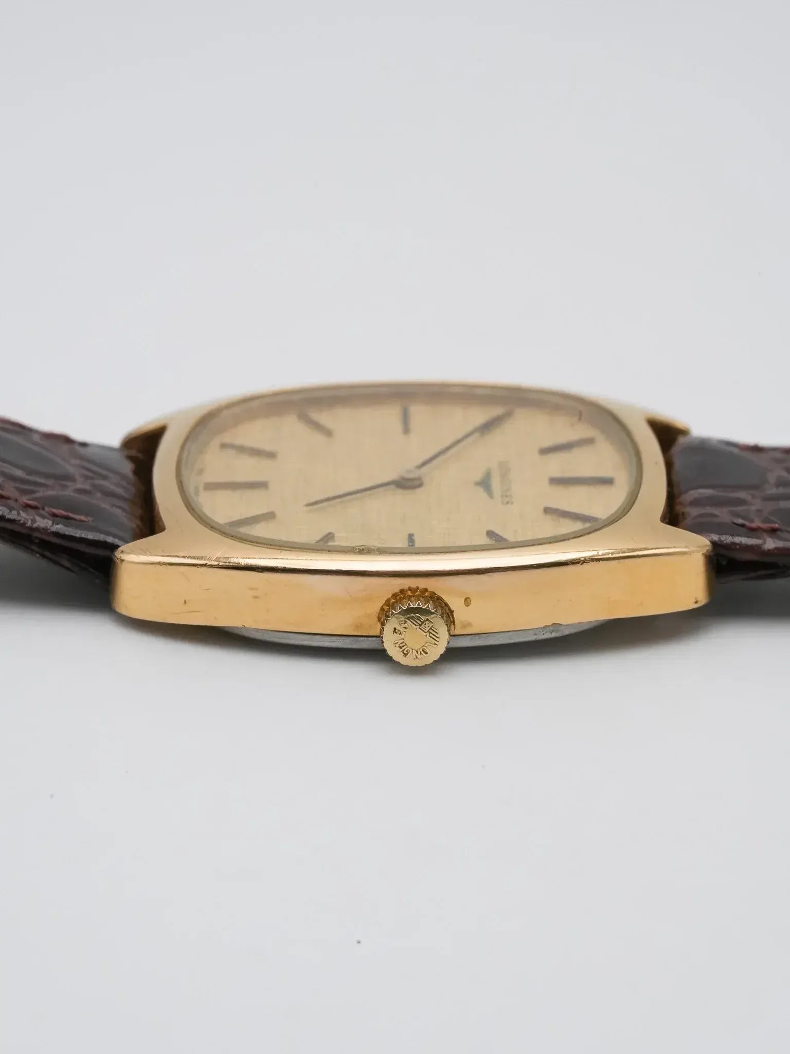 Longines - Tonneau Lin plaqué or meca - 1980s - Atelier Victor