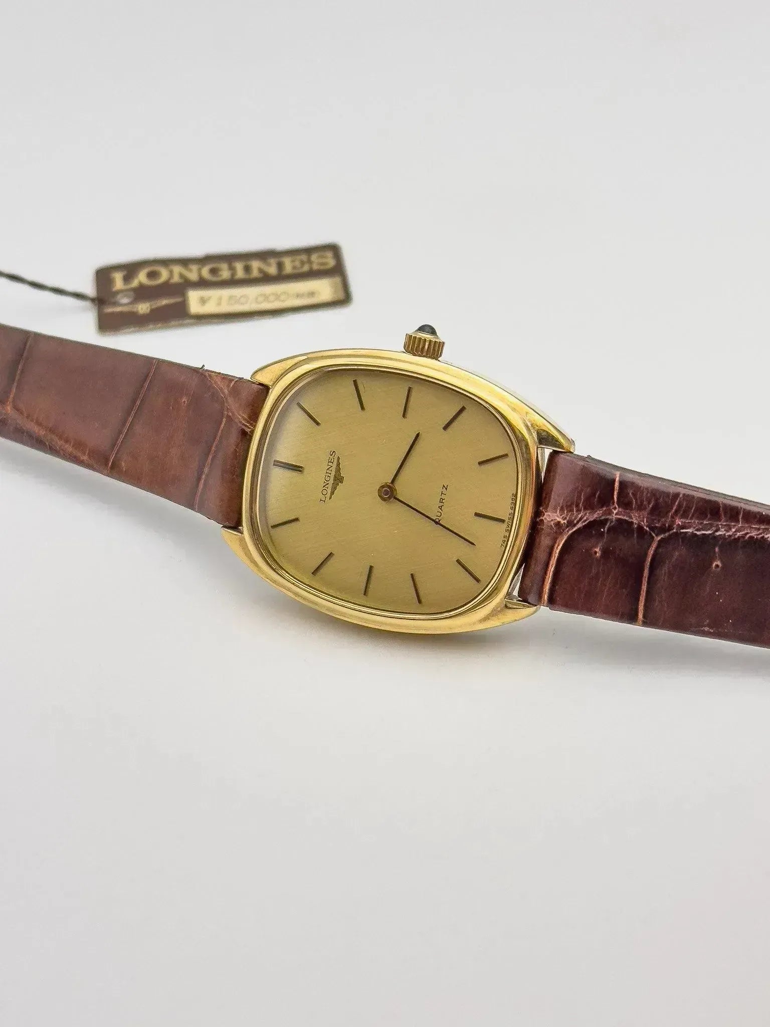 Longines - Tonneau Linen Cabochon - 1979 - Atelier Victor