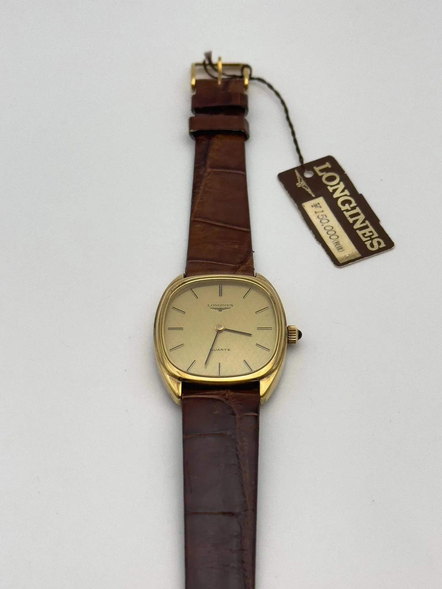 Longines - Tonneau Linen Cabochon - 1979 - Atelier Victor Paris - Vintage Watch Shop Dubai
