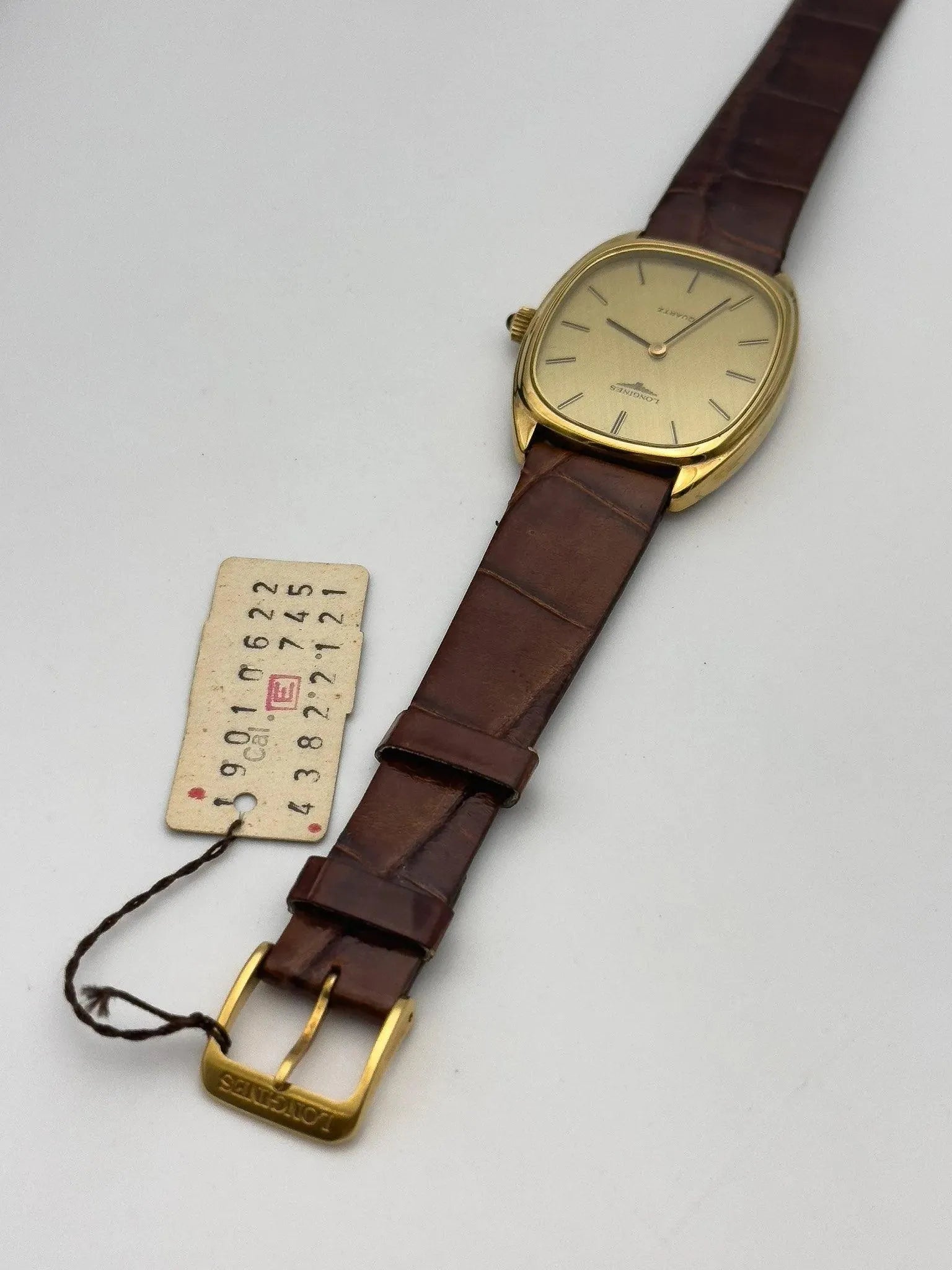 Longines - Tonneau Linen Cabochon - 1979 - Atelier Victor Paris - Vintage Watch Shop Dubai