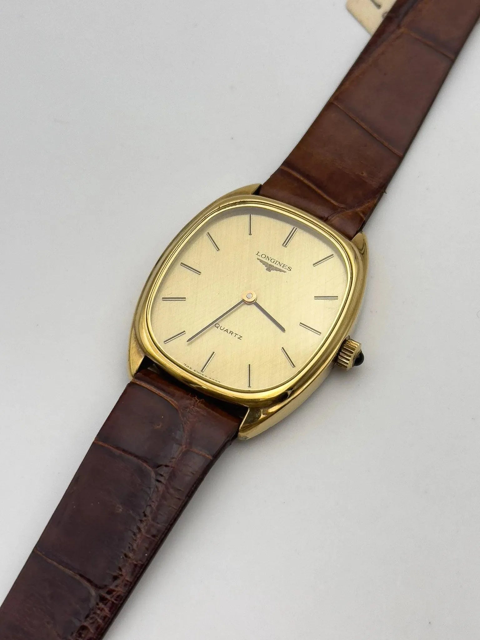 Longines - Tonneau Linen Cabochon - 1979 - Atelier Victor Paris - Vintage Watch Shop Dubai