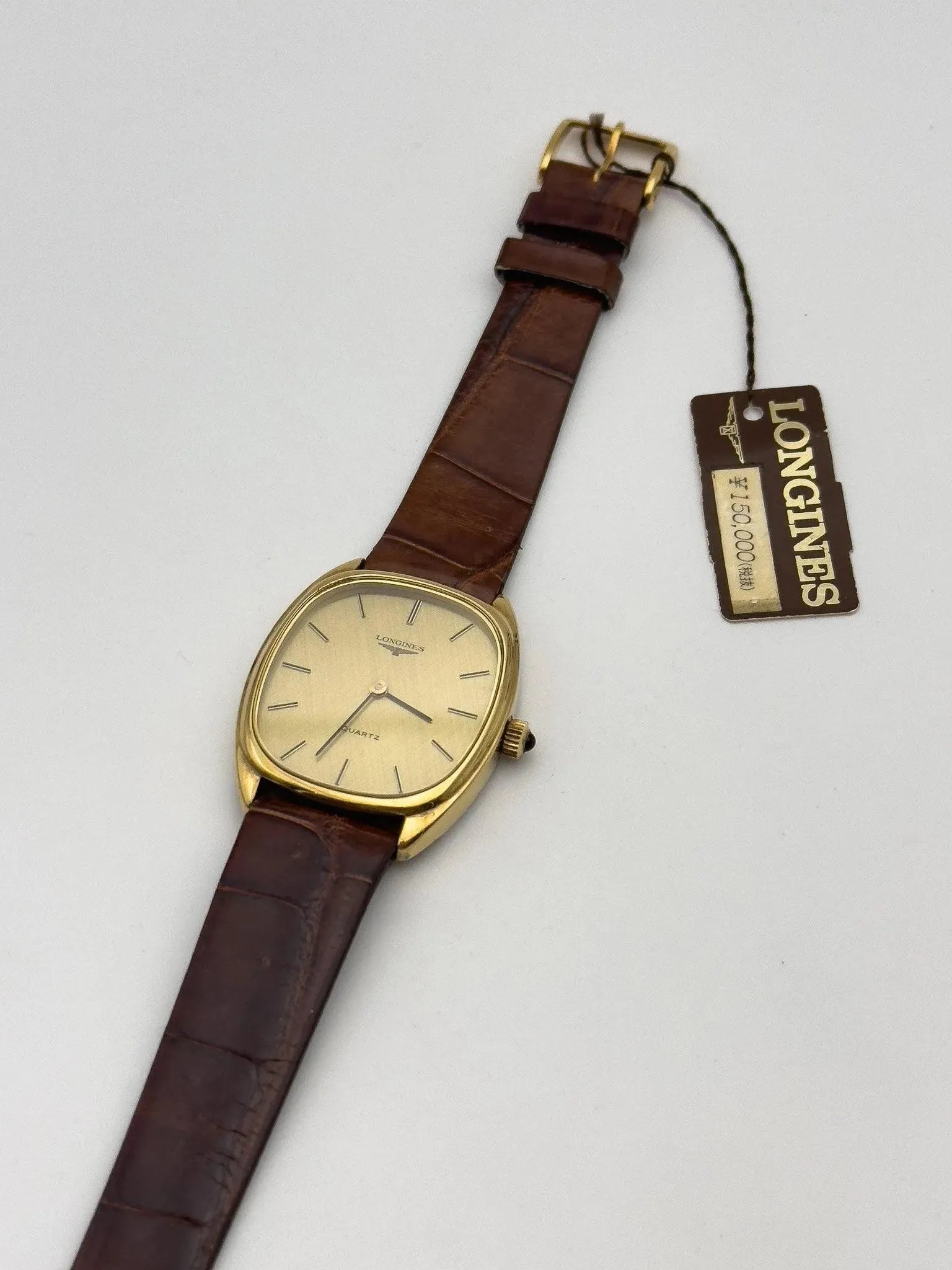 Longines - Tonneau Linen Cabochon - 1979 - Atelier Victor Paris - Vintage Watch Shop Dubai