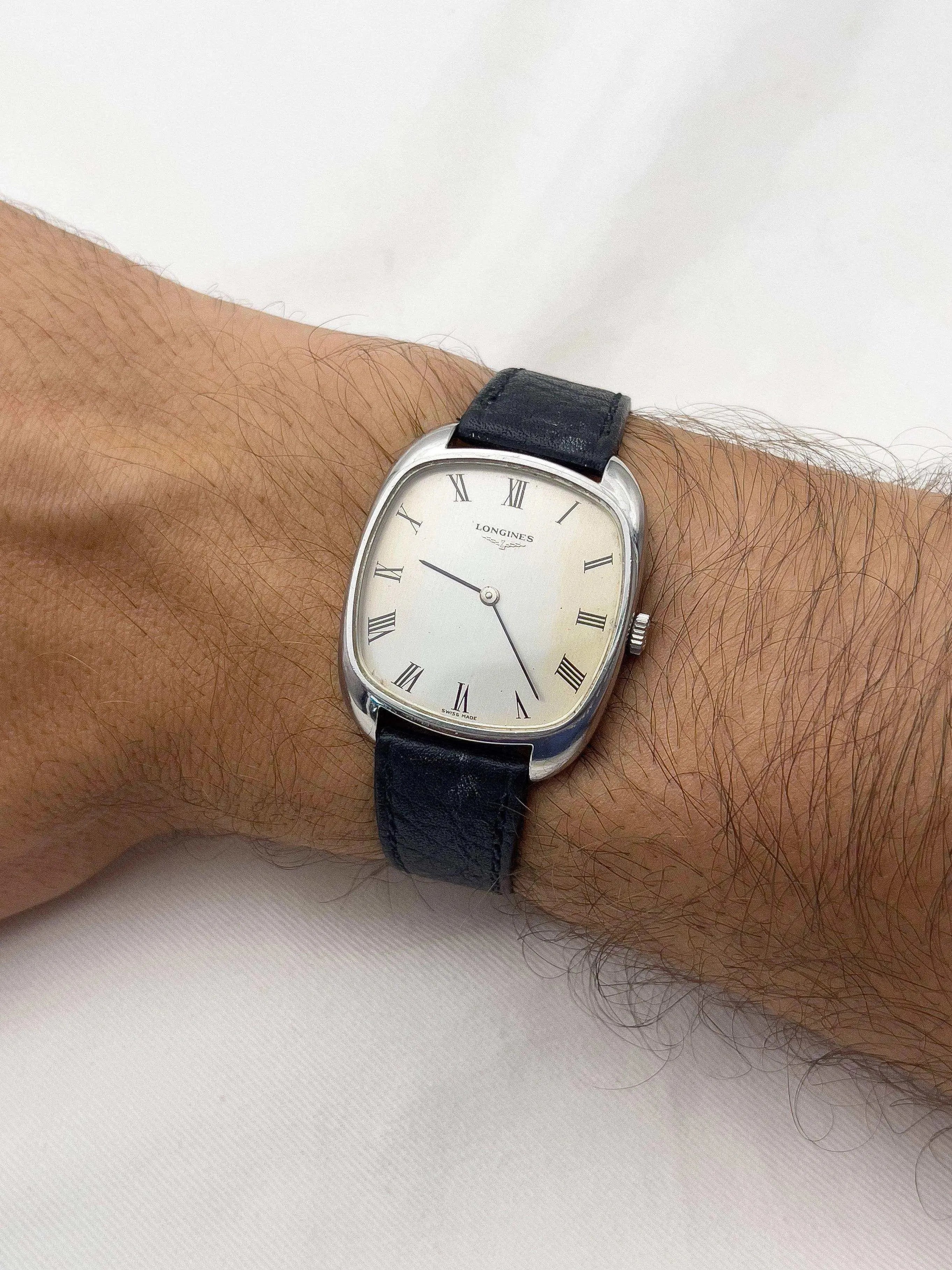 Longines - Tonneau Patiné - 1976 - Atelier Victor Paris - Vintage Watch Shop Dubai
