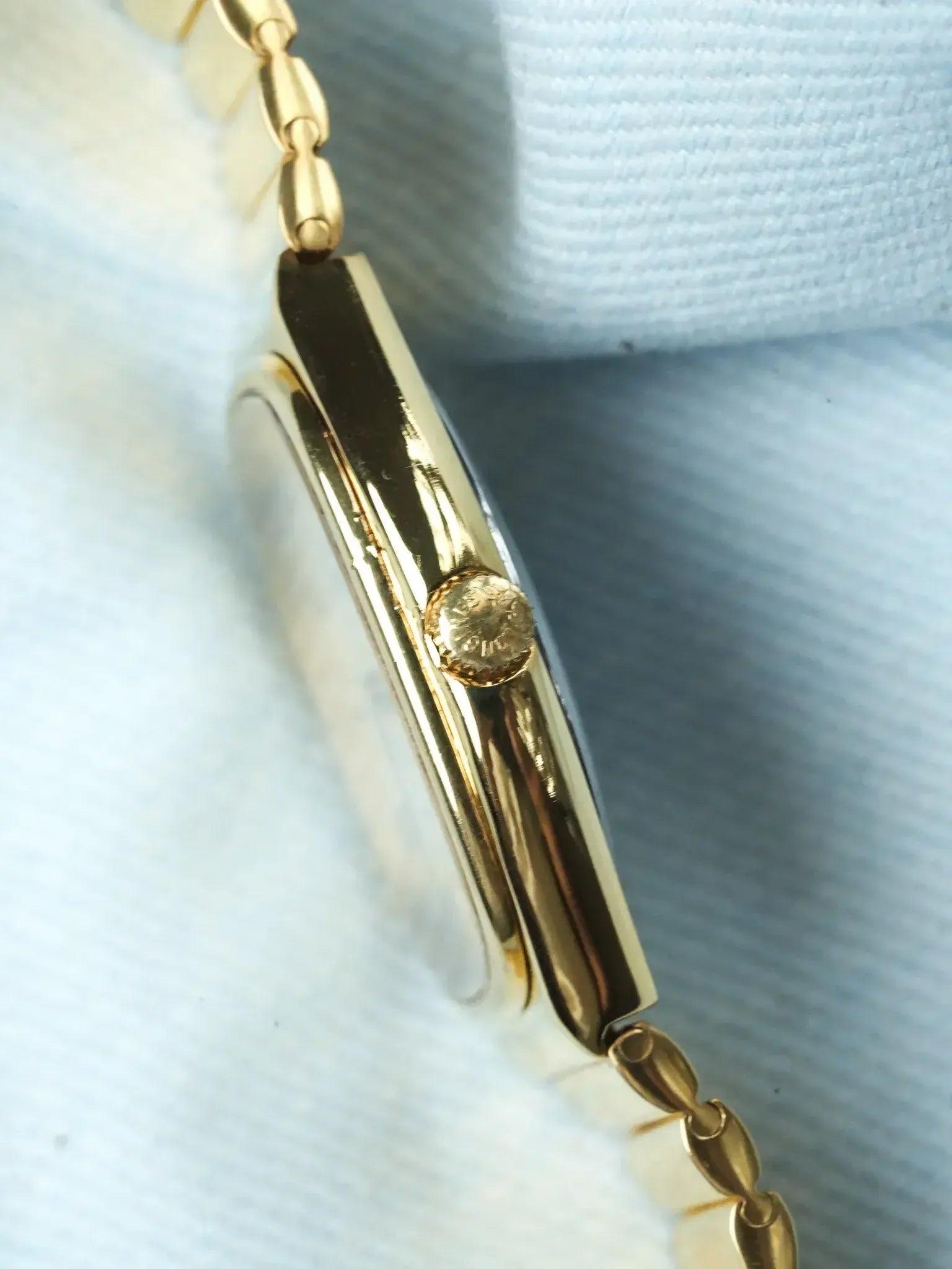 Longines - Tonneau Plaqué or Cadran Lin date - 1980s - Atelier Victor