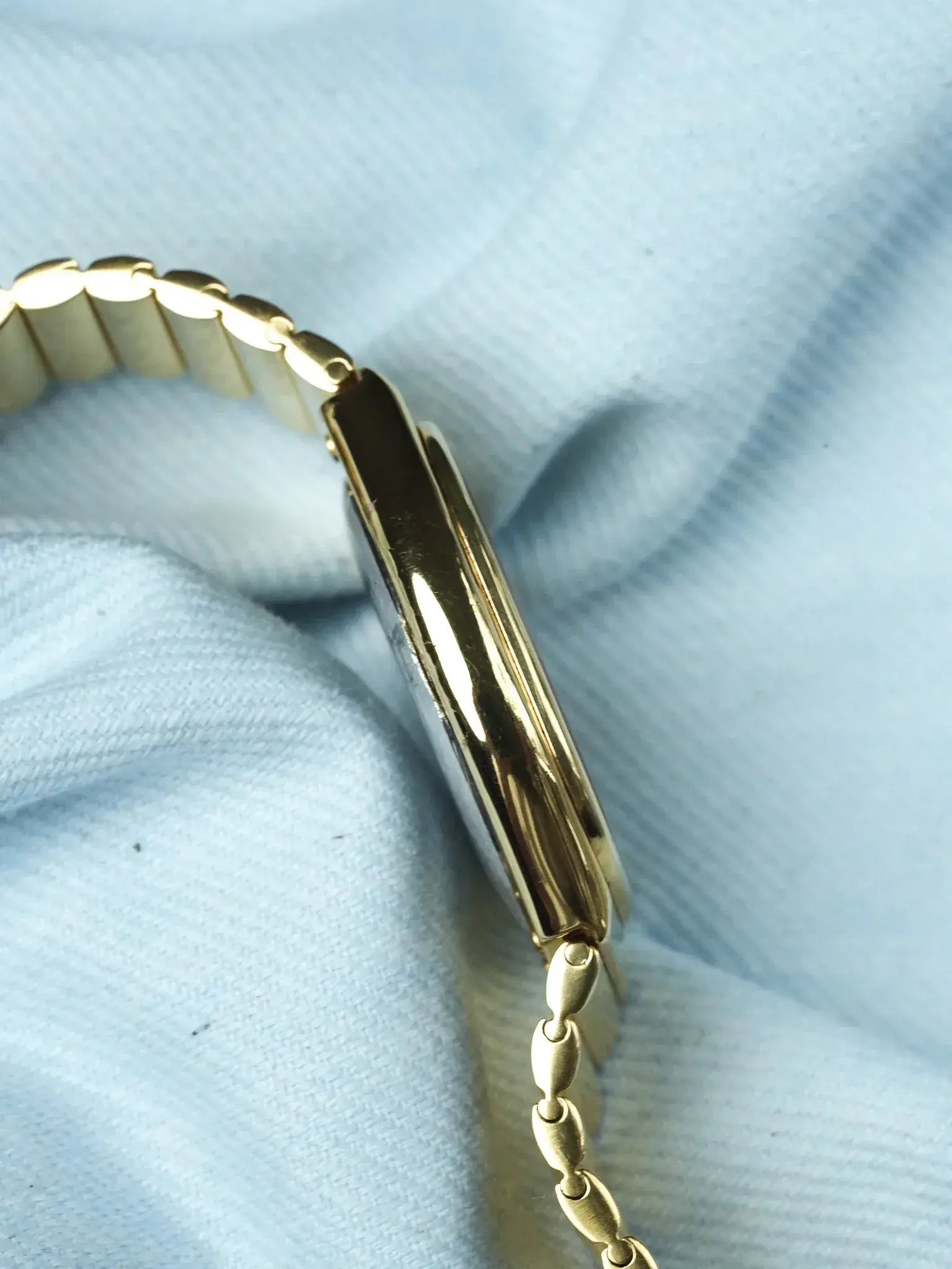 Longines - Tonneau Placcato oro Quadrante Lin data - 1980s