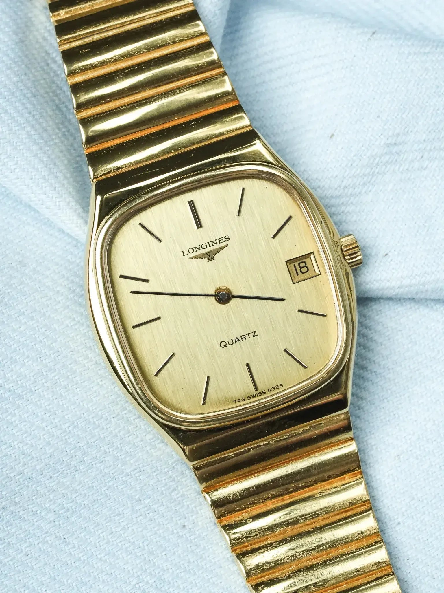 Longines - Tonneau Plaqué or Cadran Lin date - 1980s - Atelier Victor