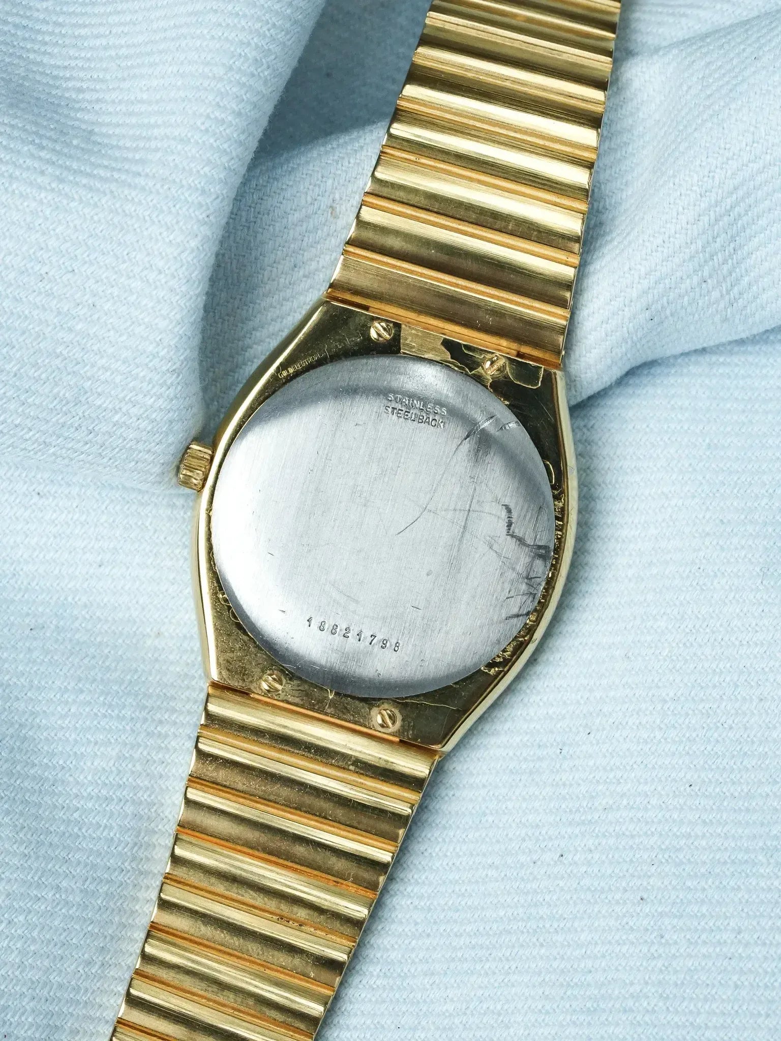 Longines - Tonneau Plaqué or Cadran Lin date - 1980s - Atelier Victor