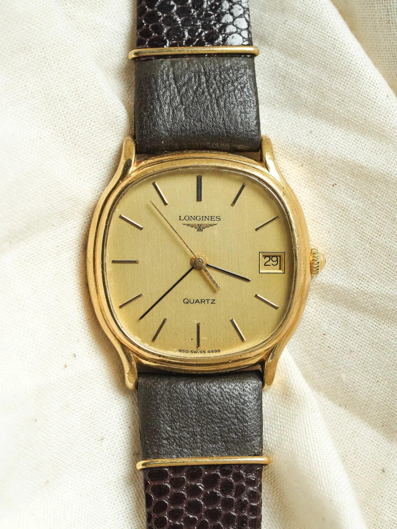 Longines - Tonneau Plaqué Or date Quartz - 1980s - Atelier Victor - Vintage Shop
