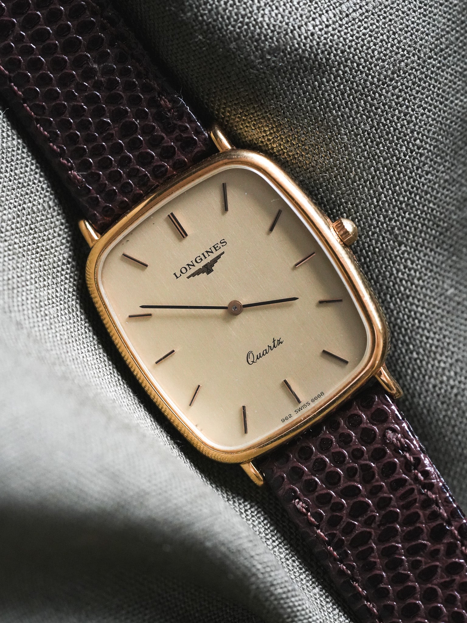 Longines - Tonneau plaqué Or quartz - 1980s - Atelier Victor Paris - Vintage Watch Shop Dubai