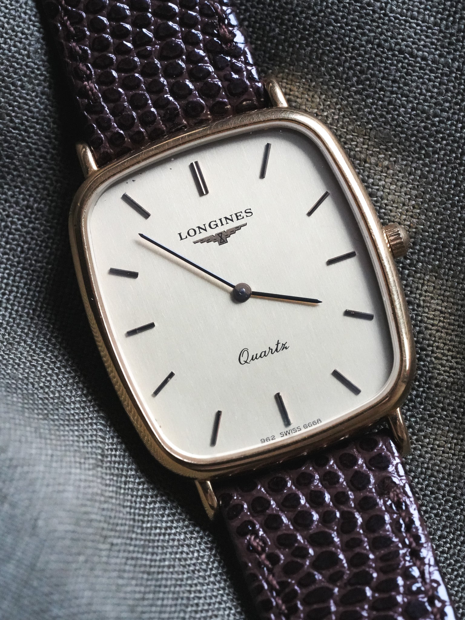 Longines - Tonneau plaqué Or quartz - 1980s - Atelier Victor Paris - Vintage Watch Shop Dubai