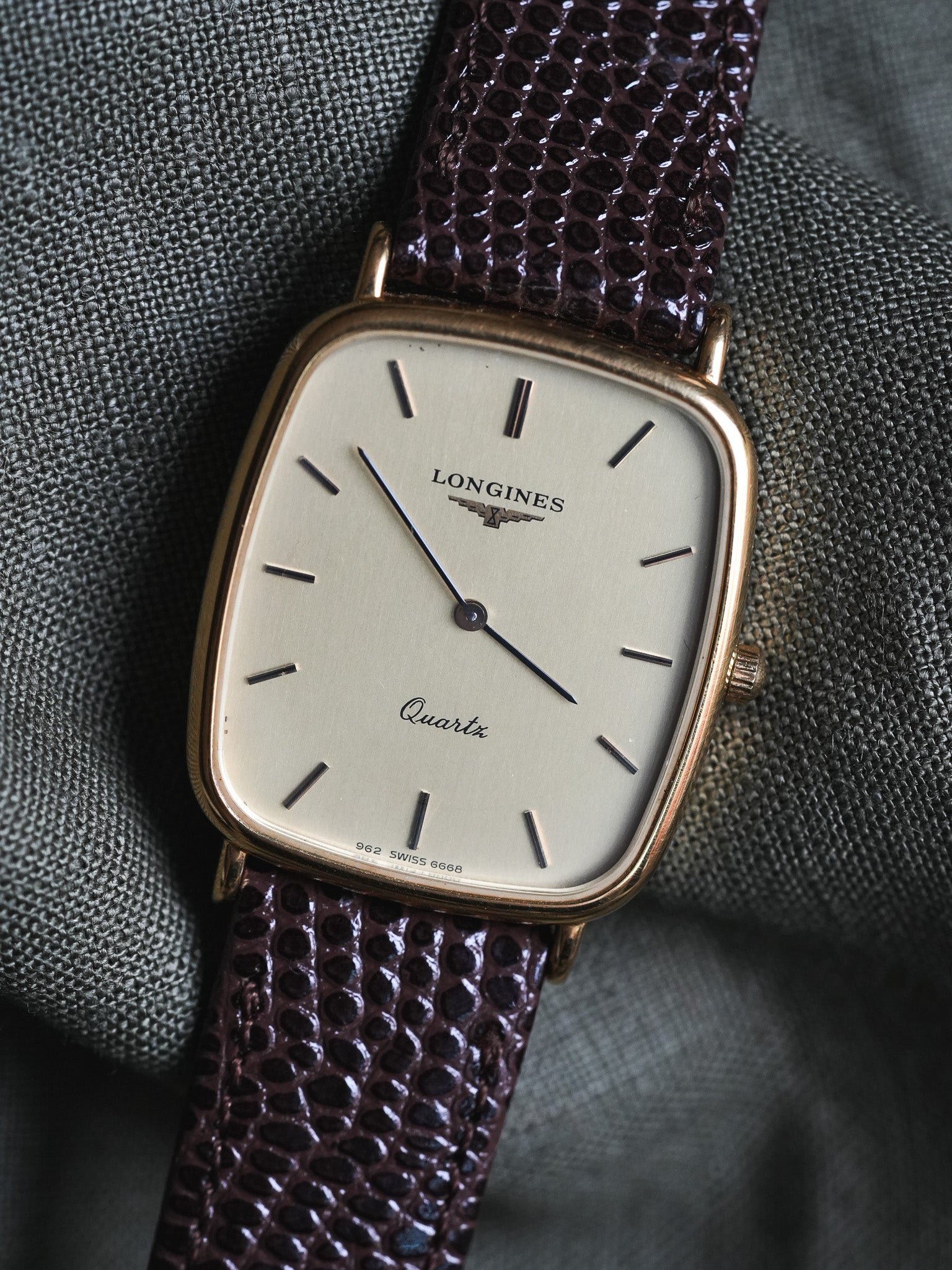 Longines - Tonneau plaqué Or quartz - 1980s - Atelier Victor Paris - Vintage Watch Shop Dubai