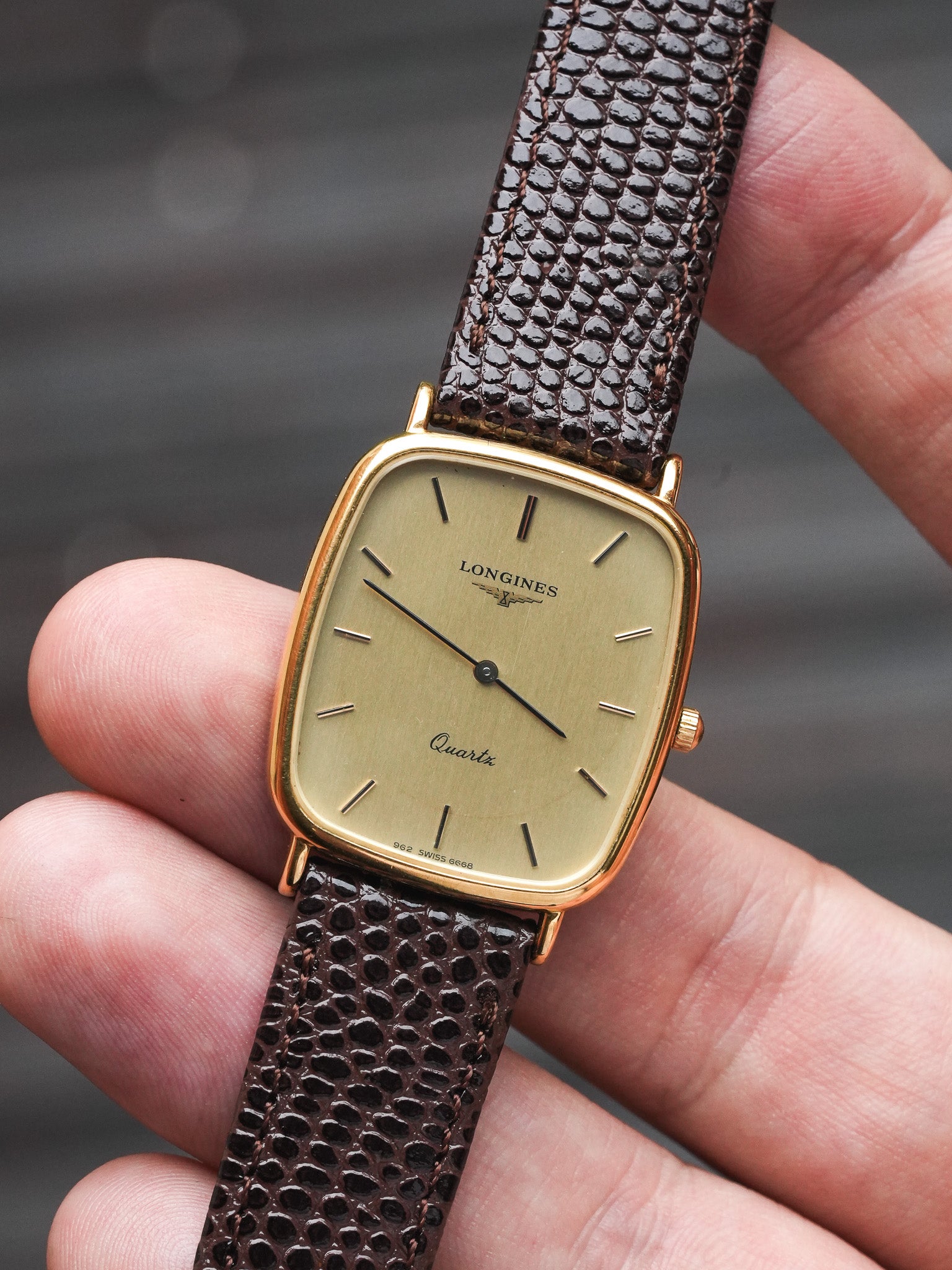 Longines - Tonneau plaqué Or quartz - 1980s - Atelier Victor Paris - Vintage Watch Shop Dubai