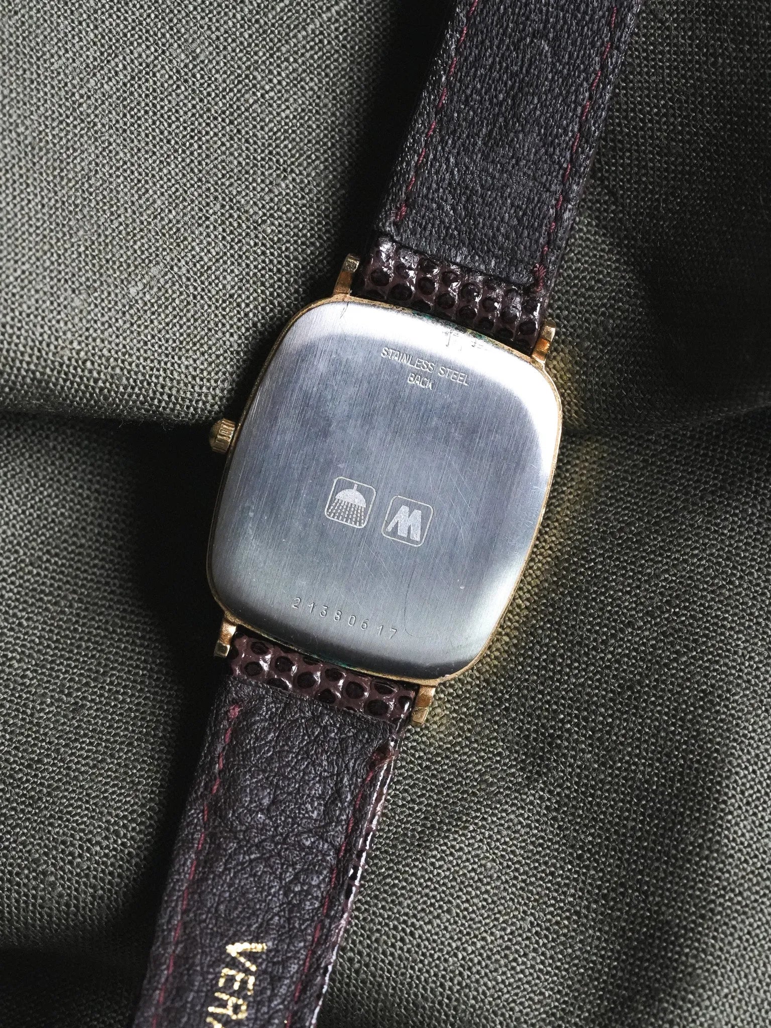 Longines - Tonneau plaqué Or quartz - 1980s - Atelier Victor - Vintage Shop