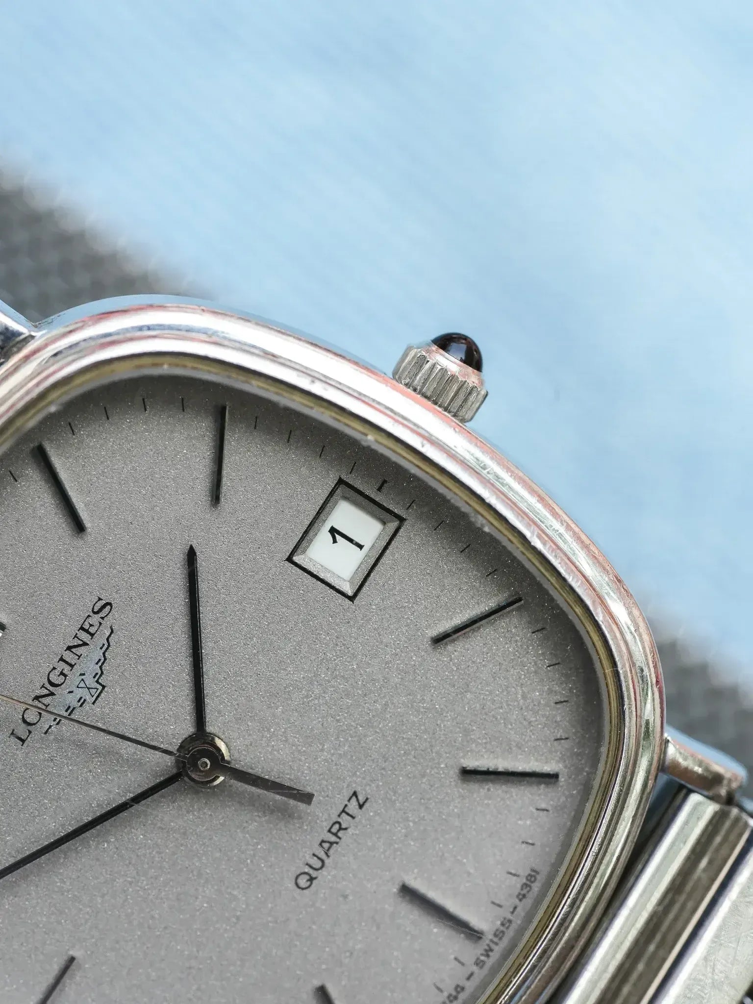 Longines - TV acier cadran argent - 1980s - Atelier Victor