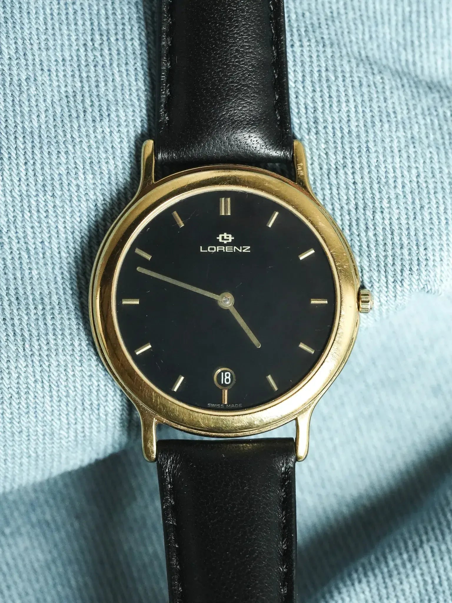 Lorenz - Plaqué or noir date 6h - 1990s - Atelier Victor