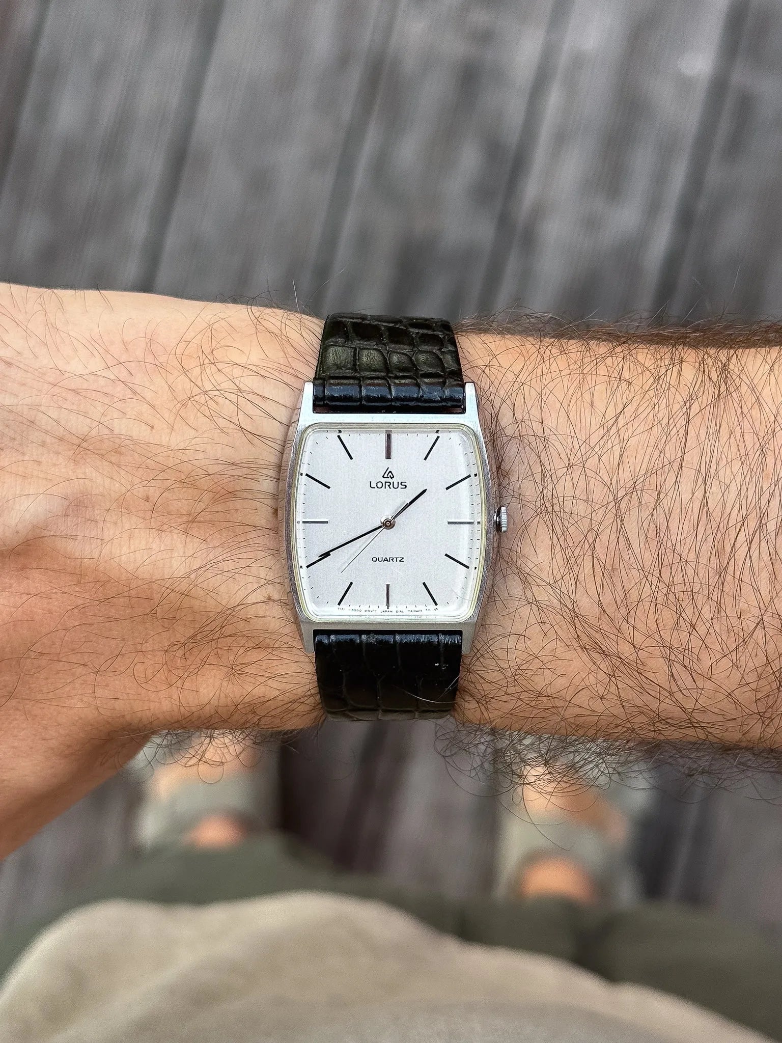 Lorus (Seiko) - Tonneau Cadran acier - NOS - 1980s - Atelier Victor