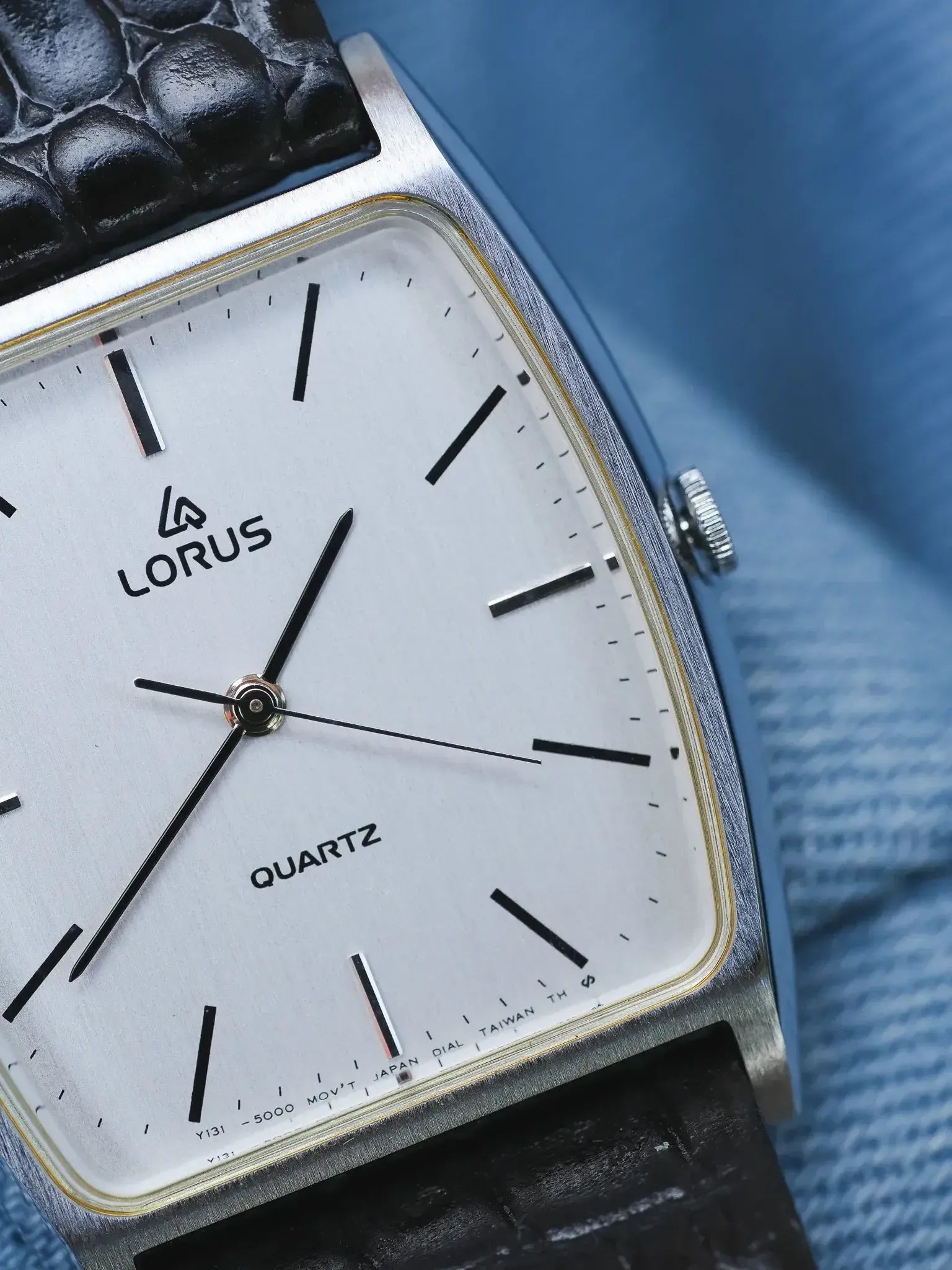 Lorus (Seiko) - Tonneau Cadran acier - NOS - 1980s - Atelier Victor