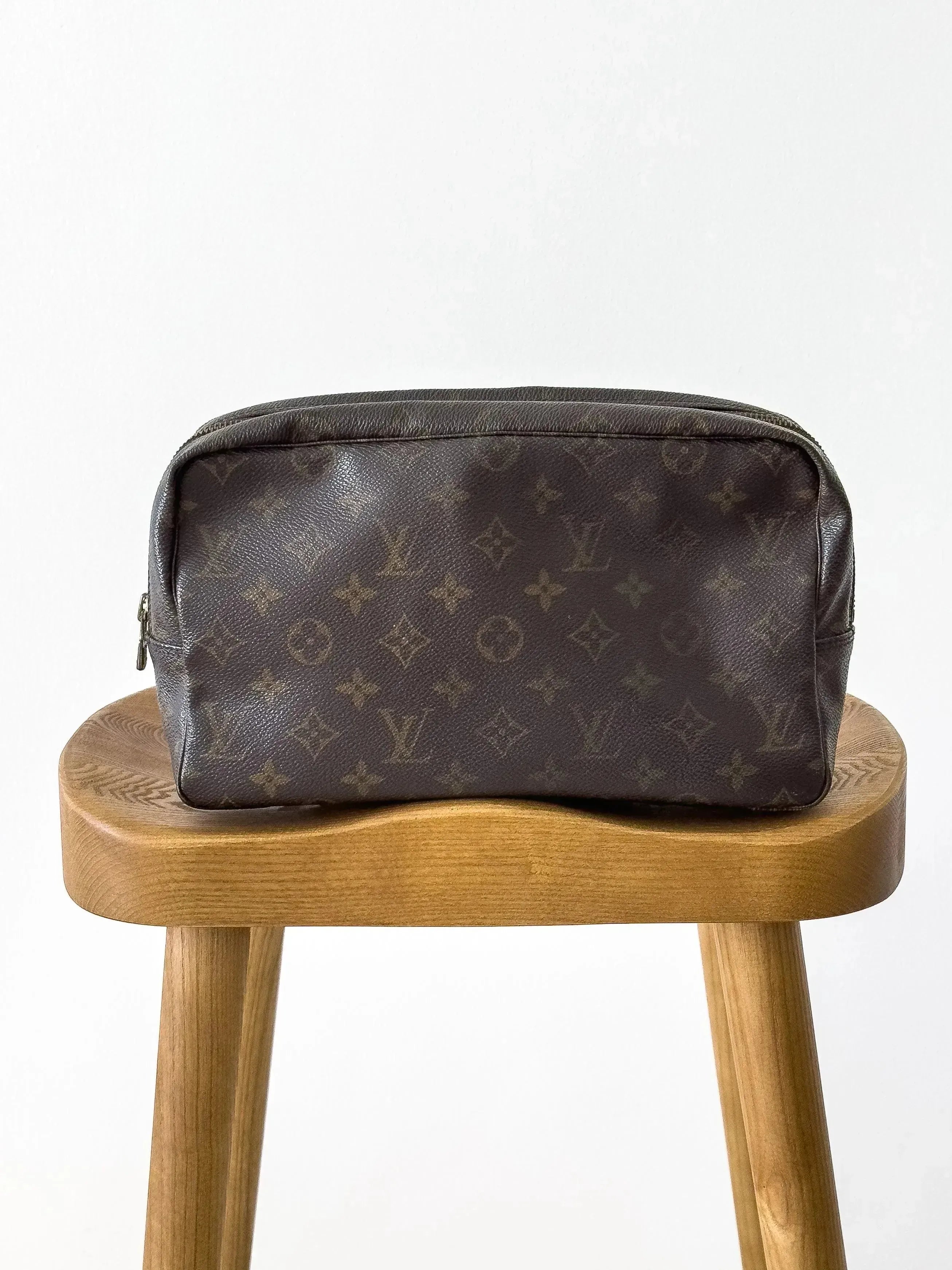 Louis Vuitton - Pochette Vintage XL Monogram - Atelier Victor