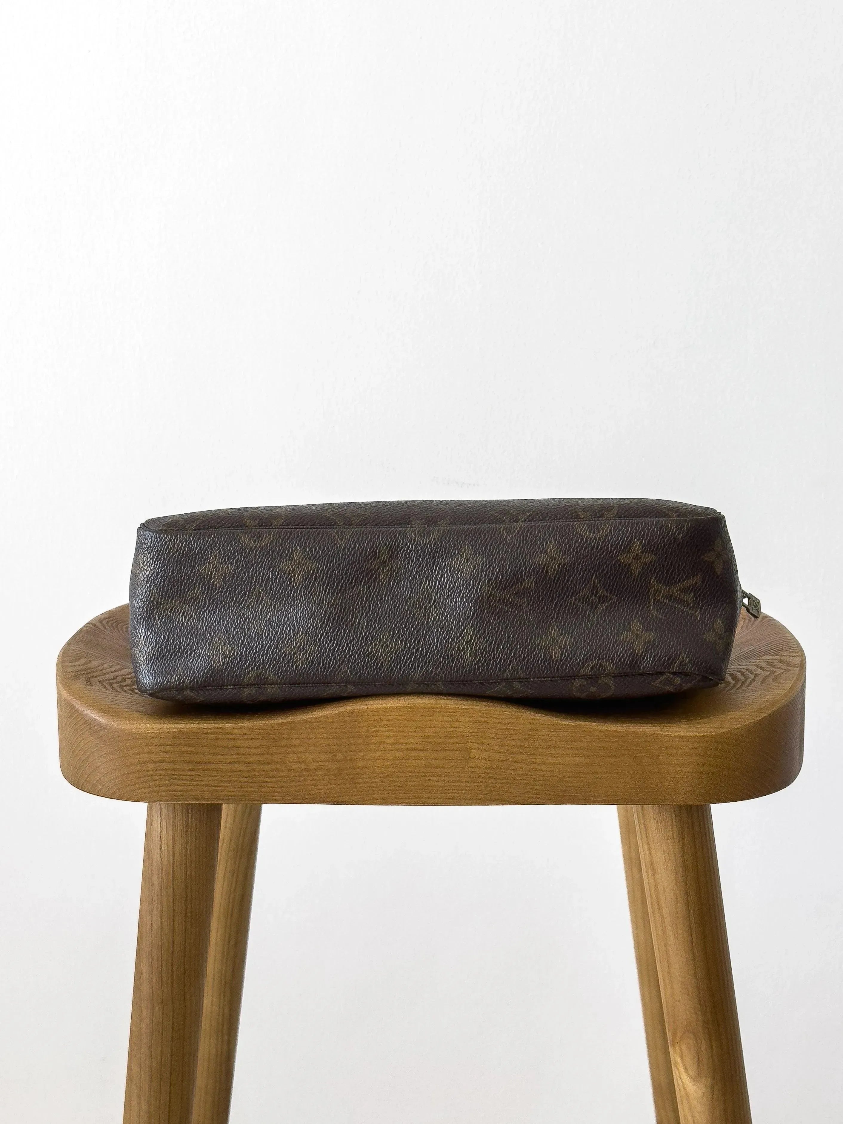 Louis Vuitton - Pochette Vintage XL Monogram - Atelier Victor