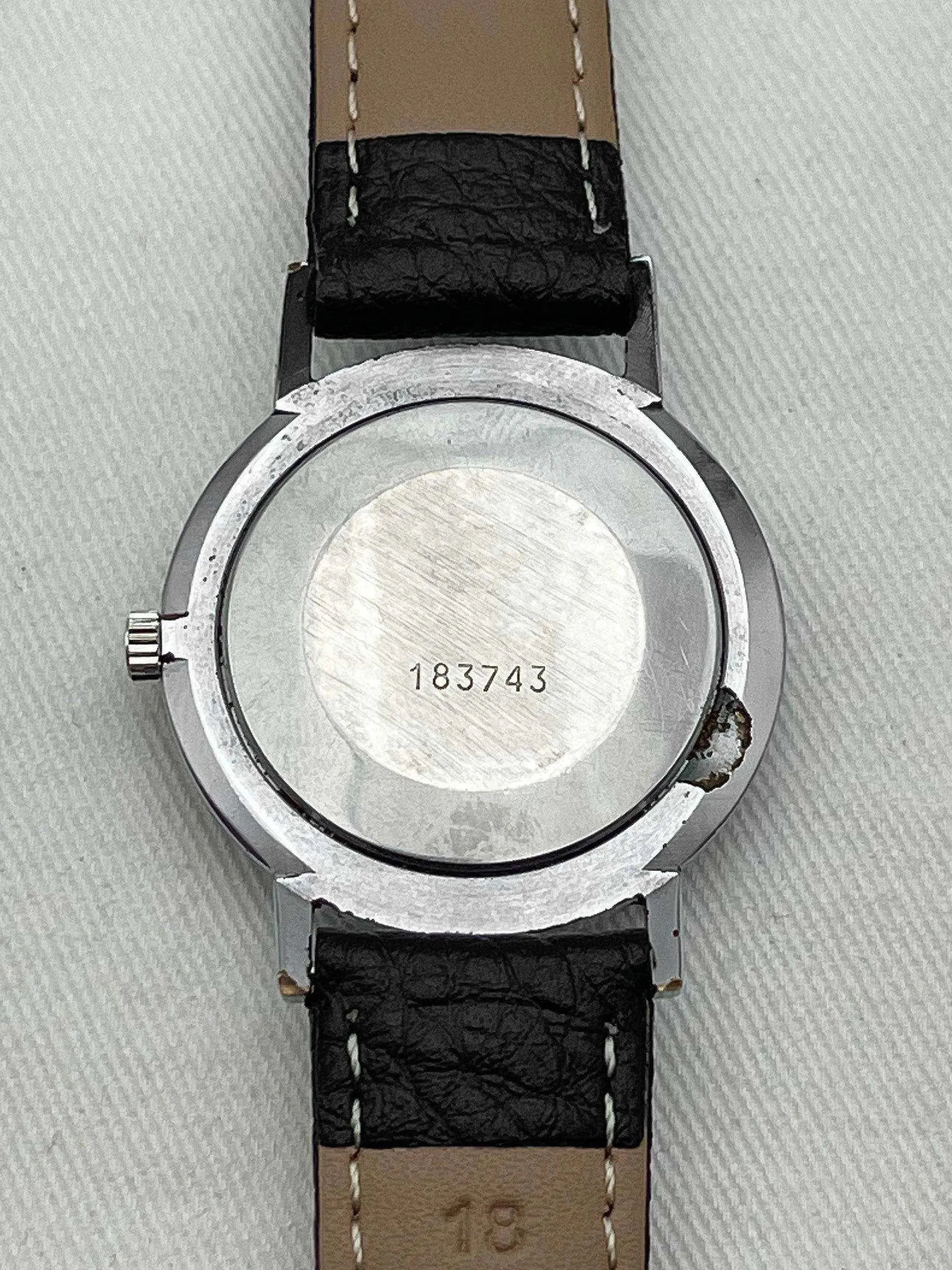 Luch - Cadran noir Index Blanc - 1960s - Atelier Victor Paris - Vintage Watch Shop Dubai