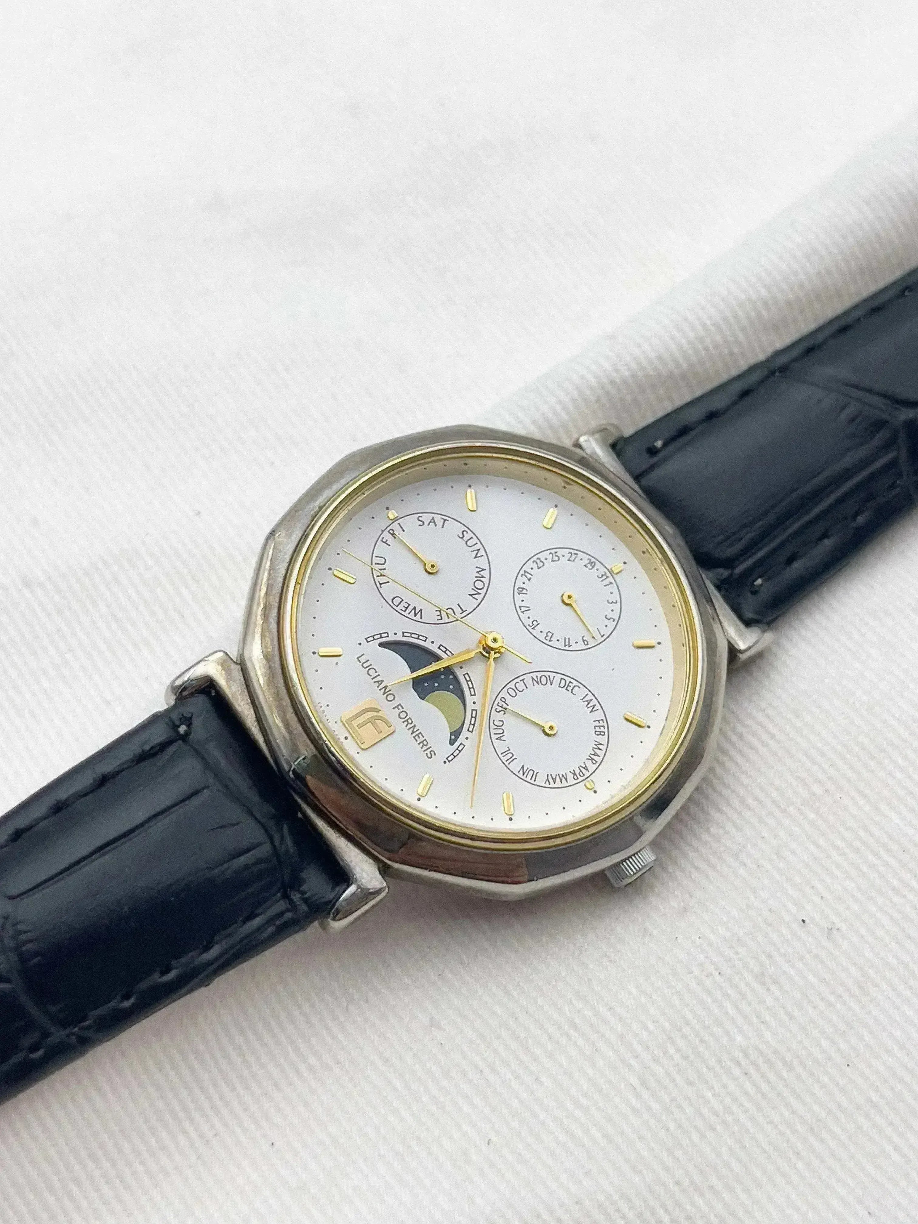 Luciano Forneris par Citizen - Moonphase Triple Calandar - 1980s - Atelier Victor