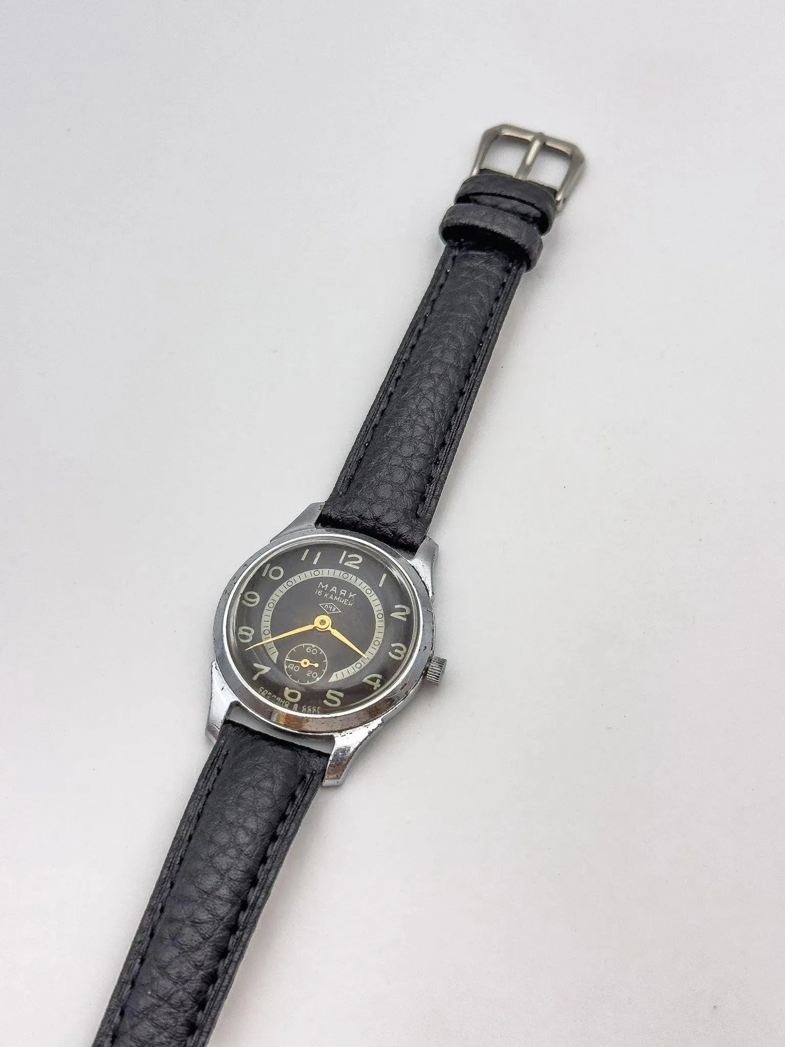 Mayak - Gold Petite Seconde - 1950s - Atelier Victor - Vintage Shop