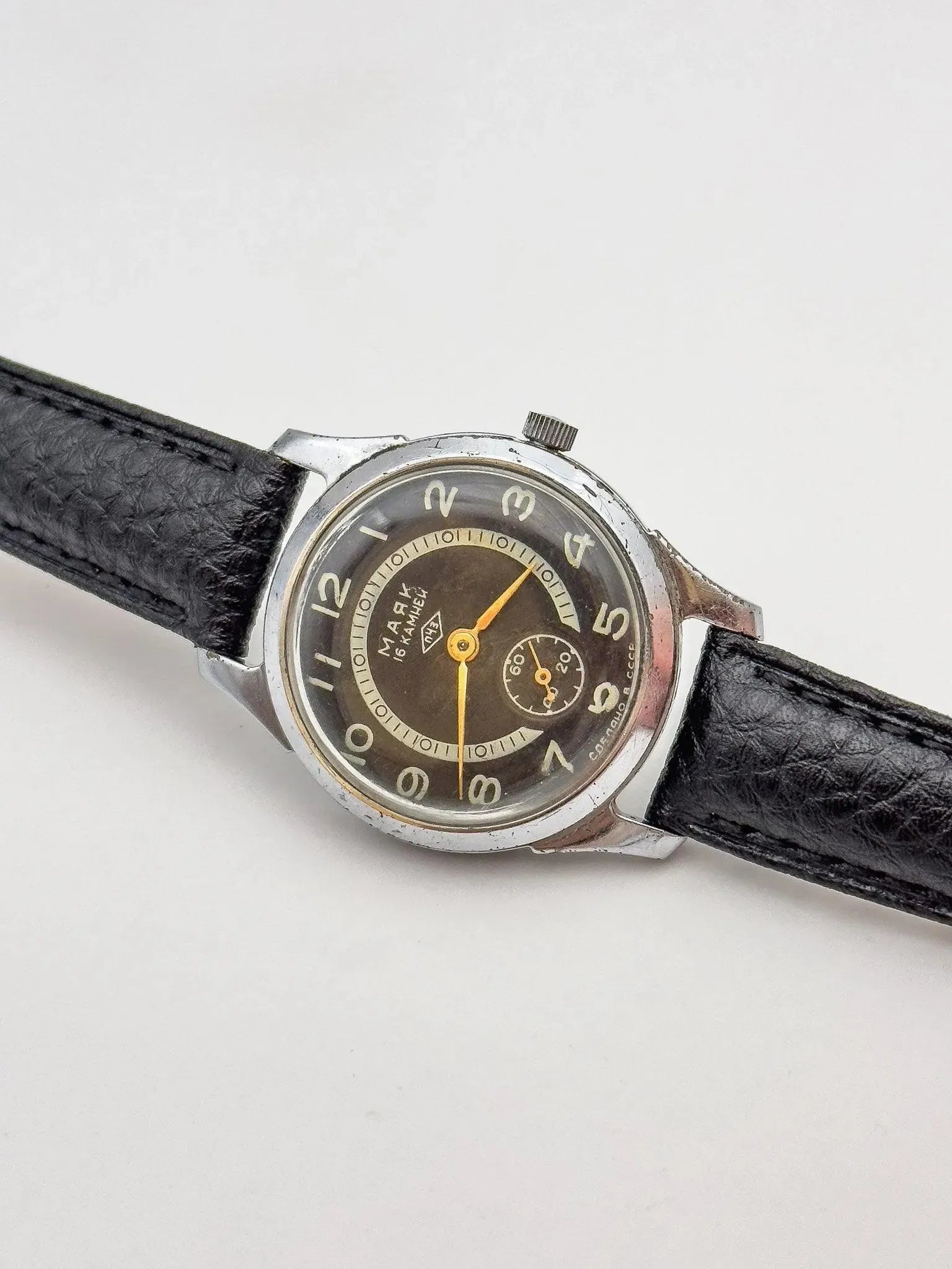 Mayak - Gold Petite Seconde - 1950s - Atelier Victor - Vintage Shop