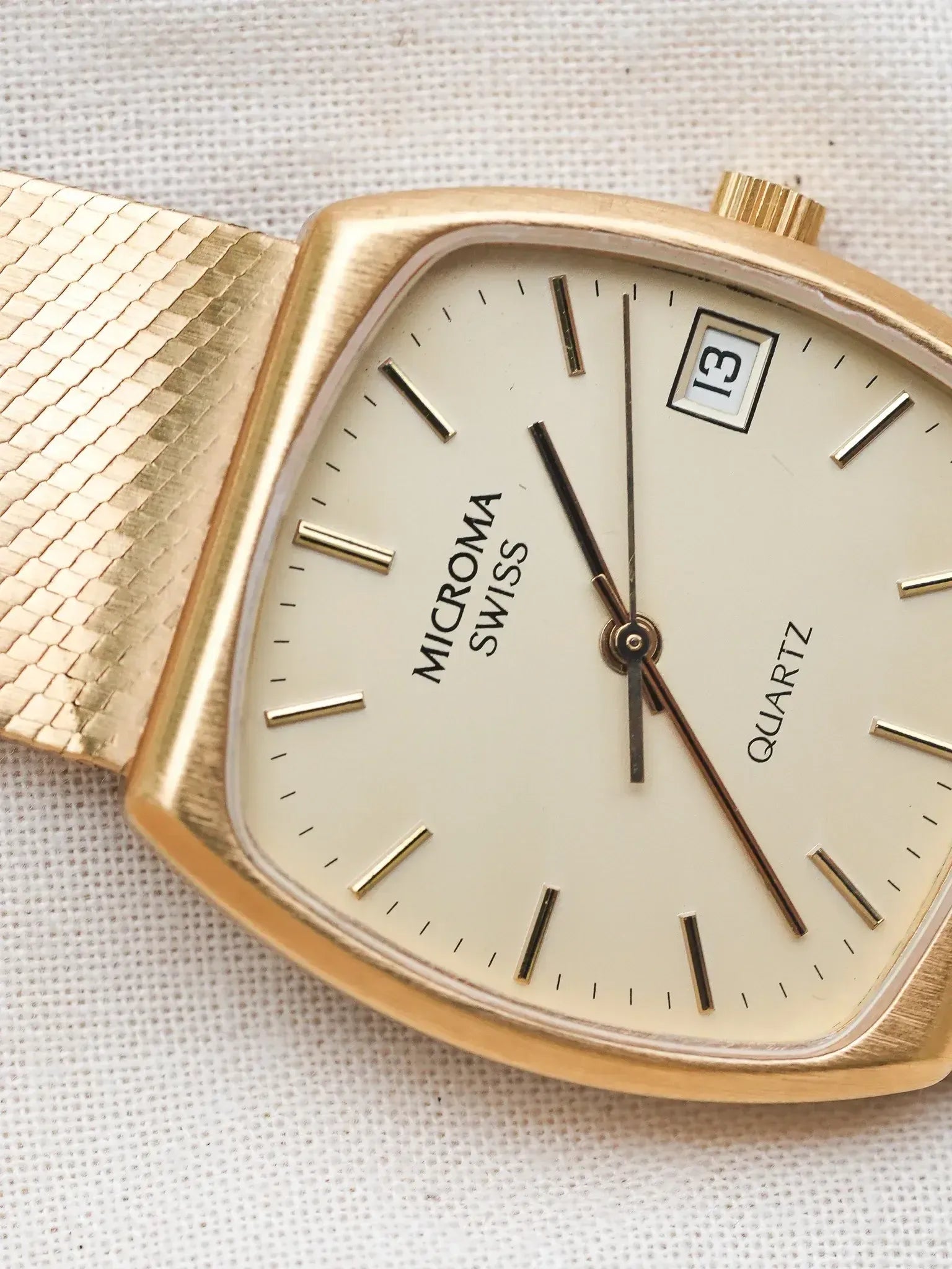 Microma Swiss - Bracelet intégré or date - NOS - 1980s - Atelier Victor