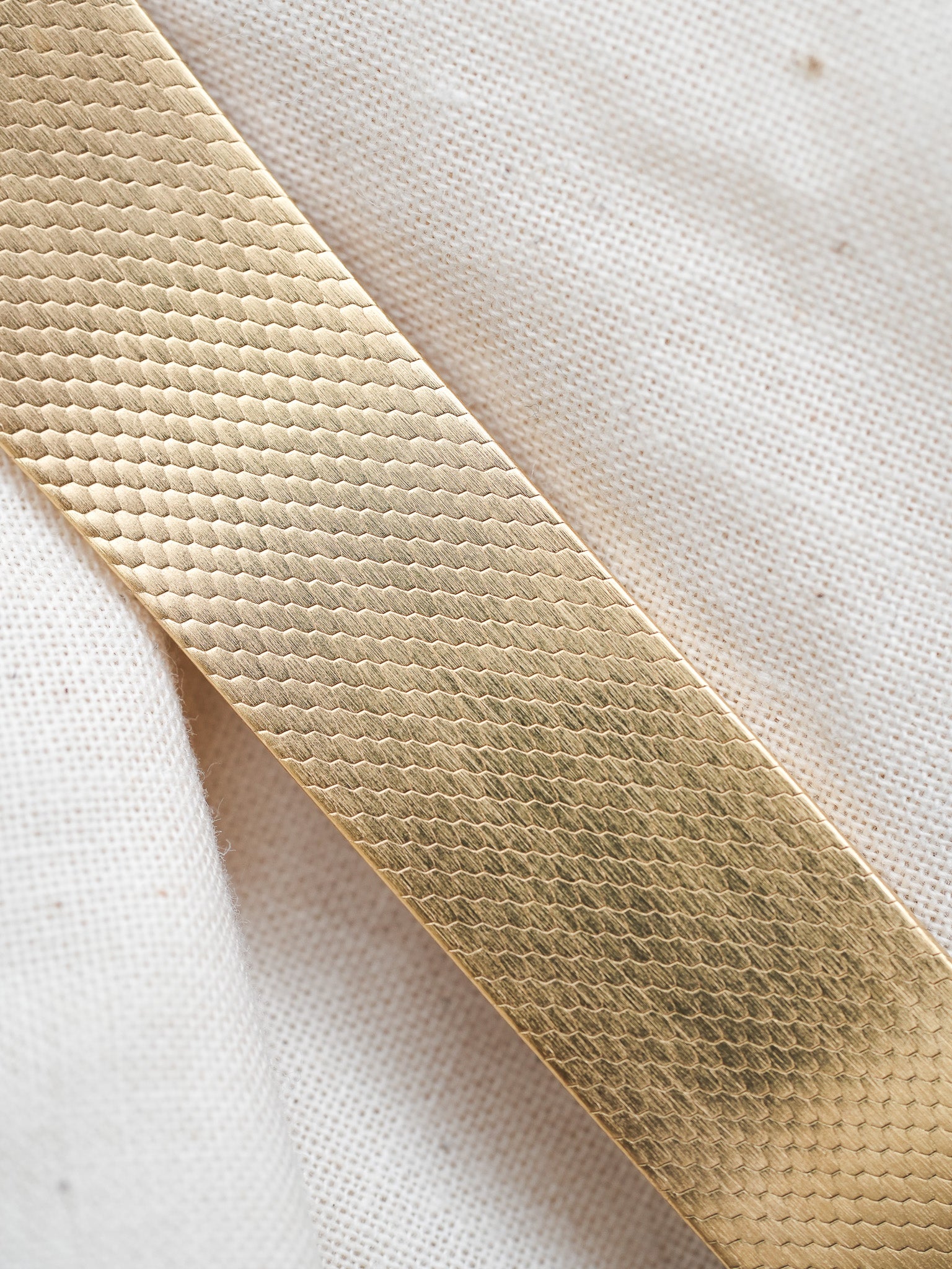 Microma Swiss - Bracelet intégré or date - NOS - 1980s - Atelier Victor - Vintage Shop