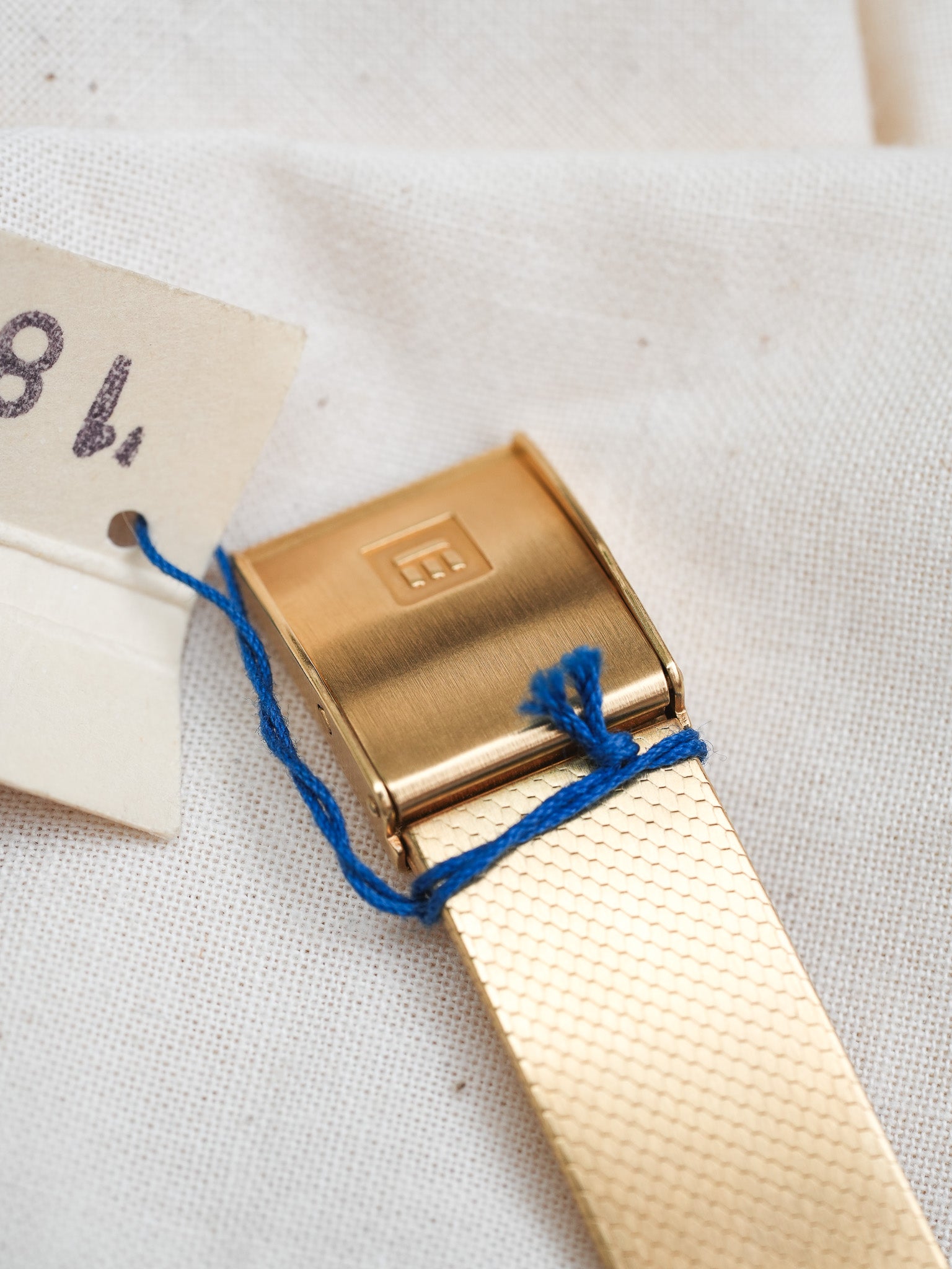 Microma Swiss - Bracelet intégré or date - NOS - 1980s - Atelier Victor - Vintage Shop