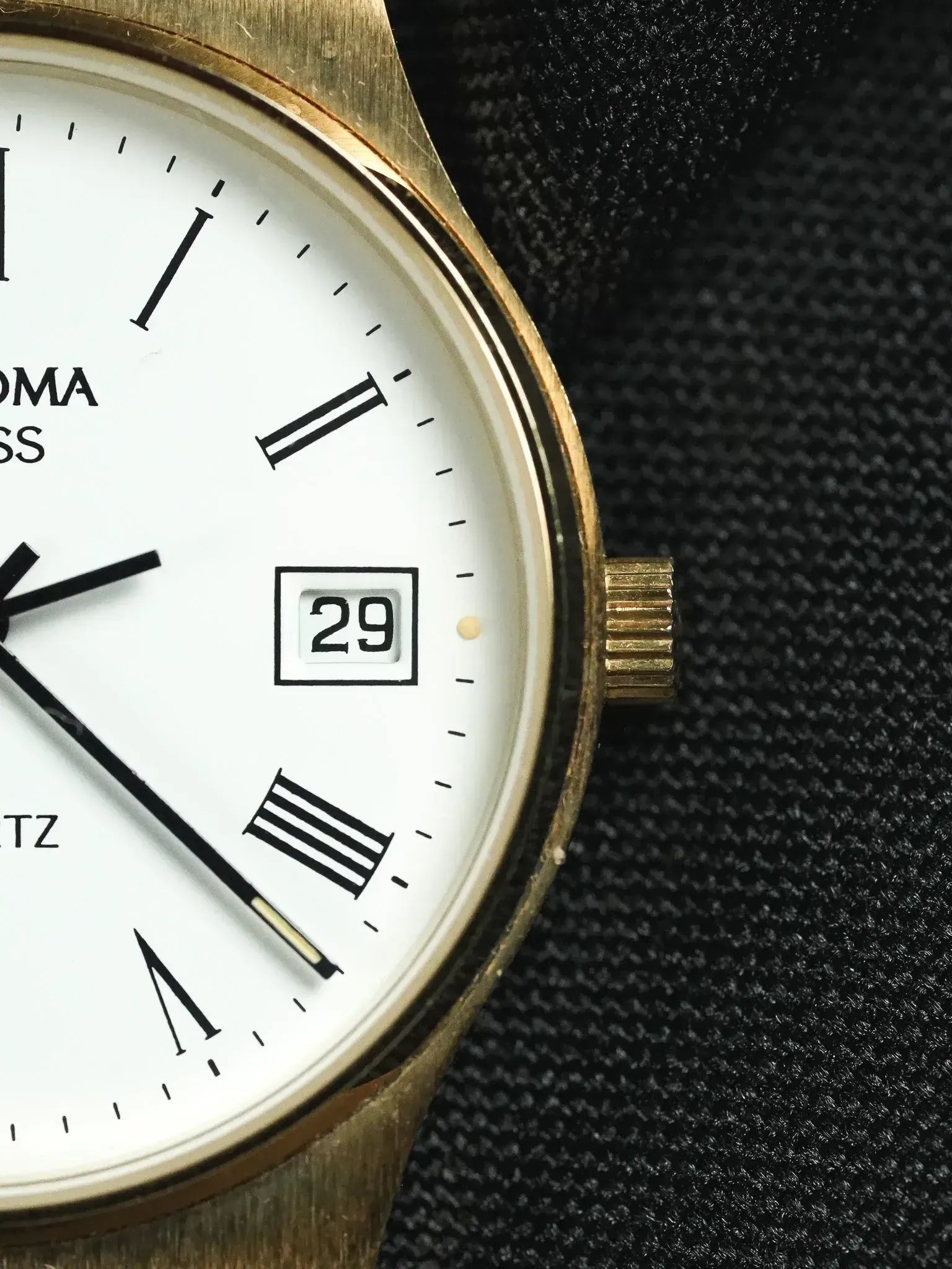 Microma Swiss - Romain Blanc Bracelet intégré plaqué or - Neuve de stock - 1990s - Atelier Victor