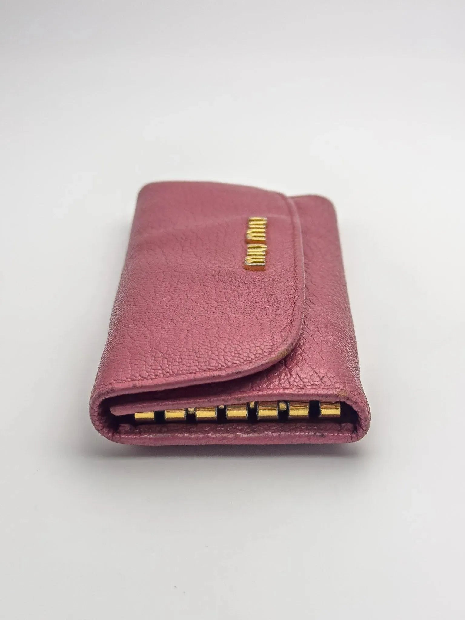 Miu Miu - Multiclés Cuir Rose - Atelier Victor Paris - Vintage Watch Shop Dubai