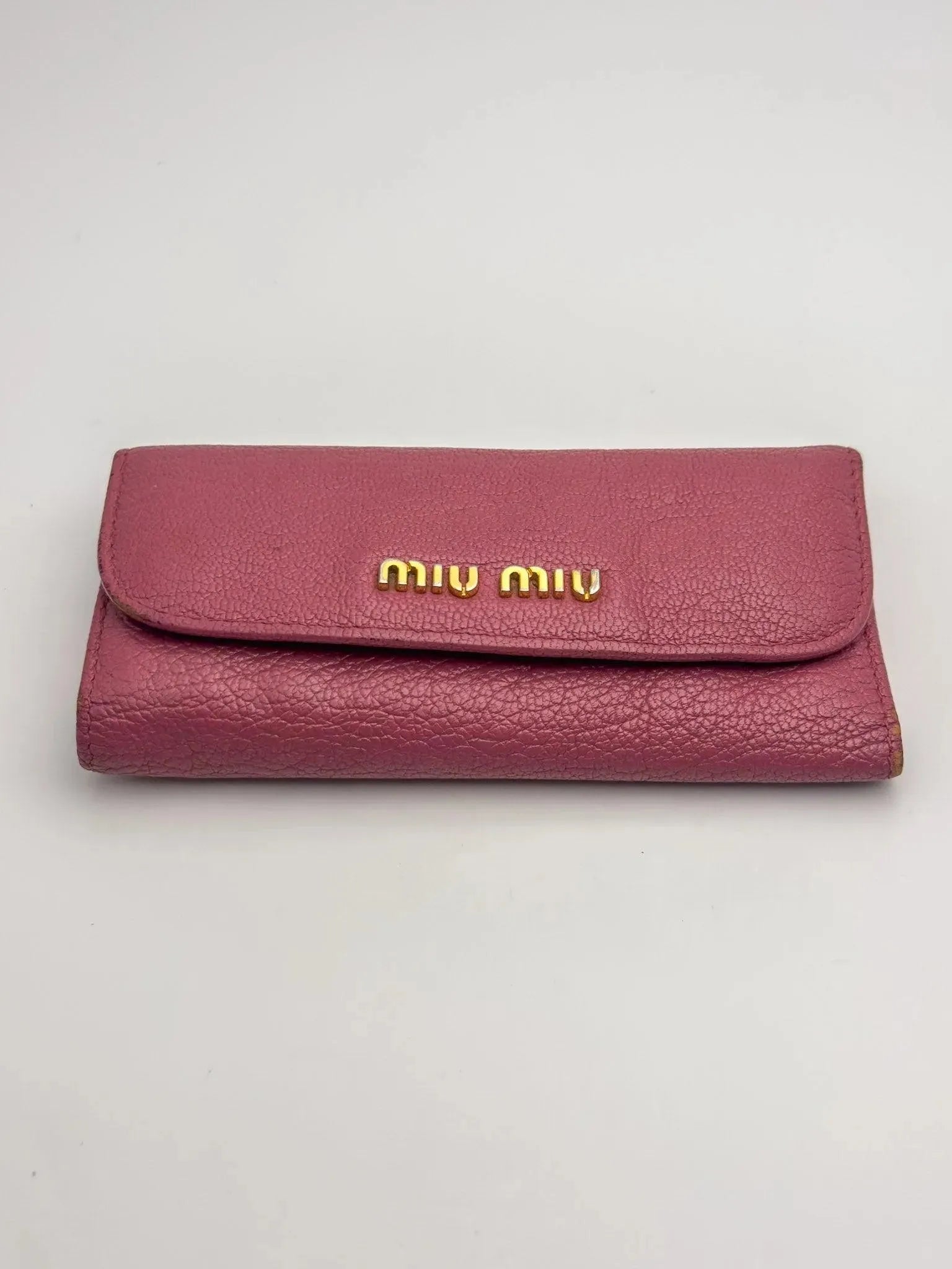 Miu Miu - Multiclés Cuir Rose - Atelier Victor Paris - Vintage Watch Shop Dubai