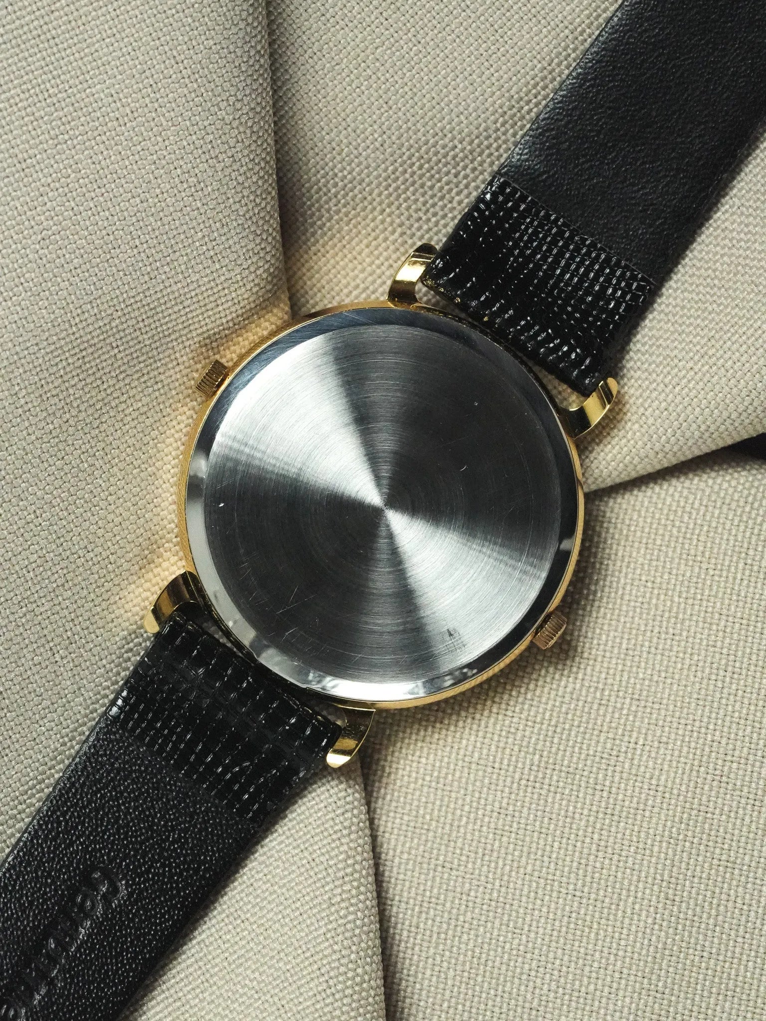 Montine - Double fuseaux horaires cadran noir - boite & papier - 1990s - Atelier Victor - Vintage Shop