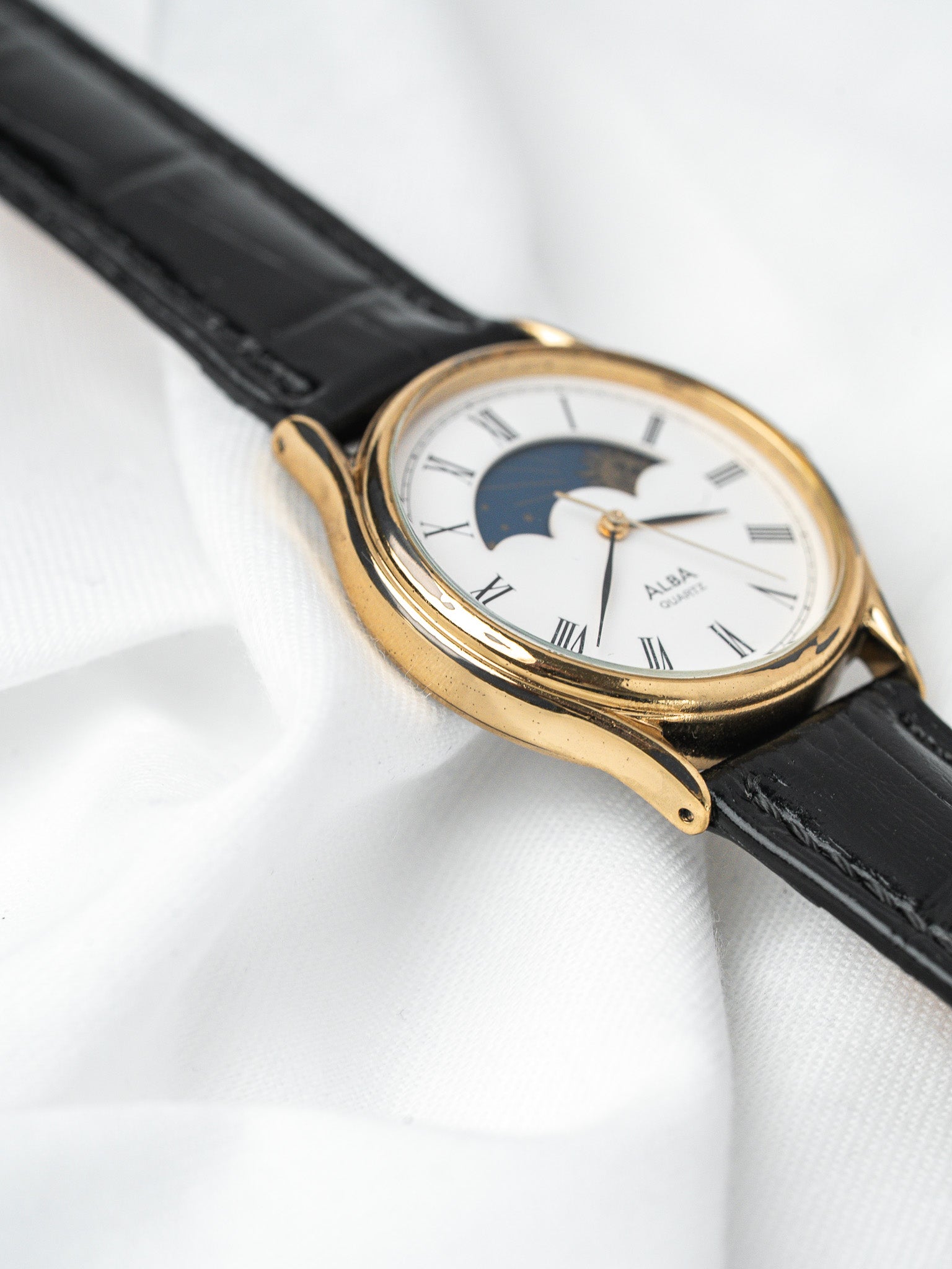 Vintage Alba Seiko Day-Night Gold-Plated — White Dial (1994)