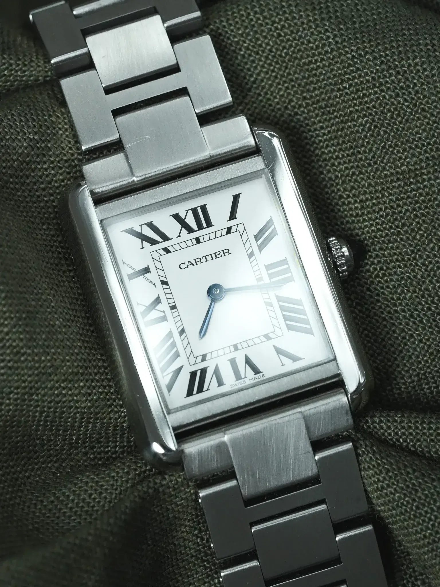 Montre Cartier Tank Solo Medium Acier (Années 2000) – Réf. 3170 Bracelet Acier - Atelier Victor