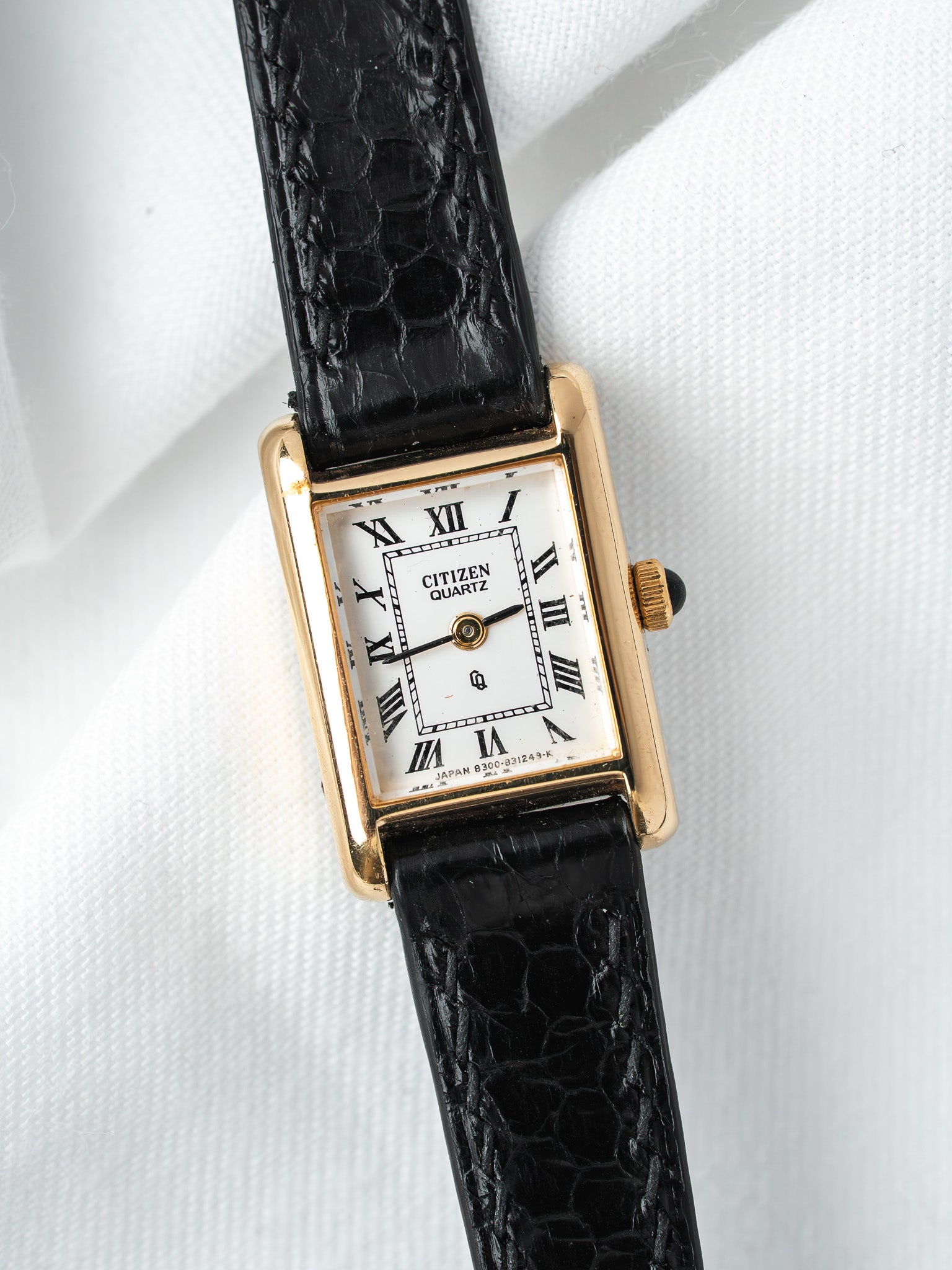 Citizen Quartz vintage watch, gold case, white dial with Roman numerals, black alligator strap
