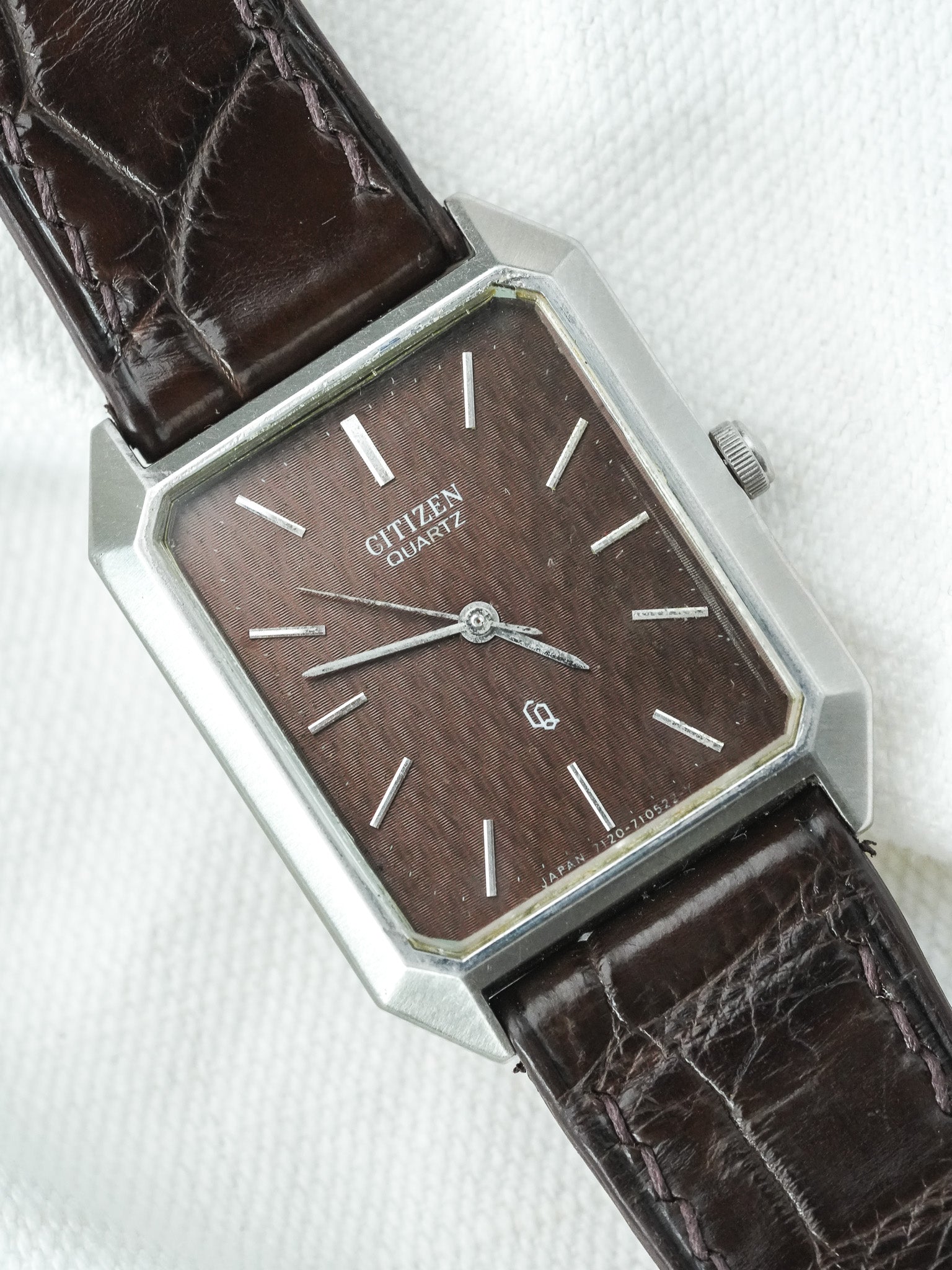 Montre Citizen Vintage - Tank Chocolat Guilloché (1988) - Atelier Victor