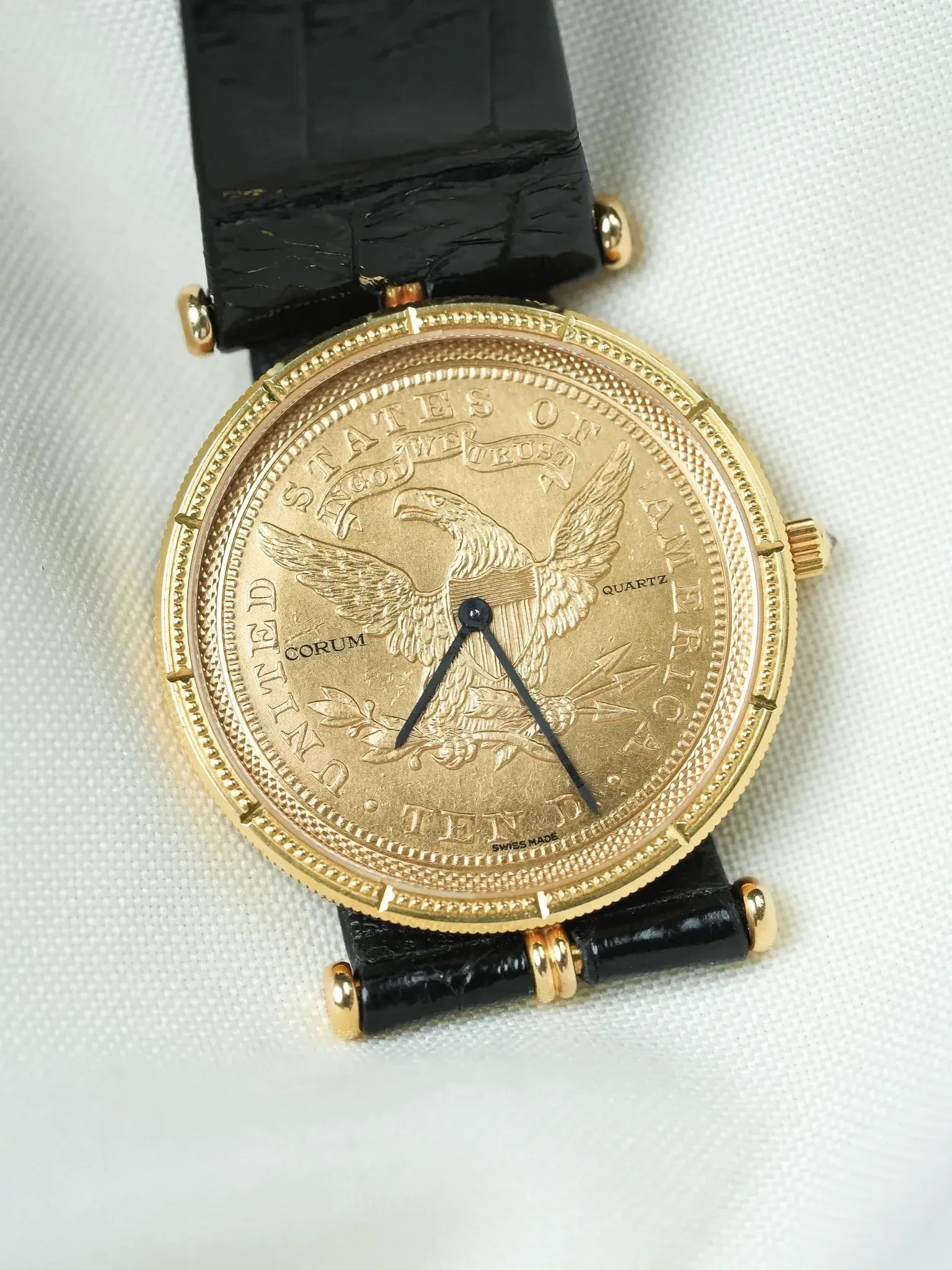 Montre Corum Coin Watch Ten Dollars - Or Jaune 18K Quartz (Années 1990) - Atelier Victor